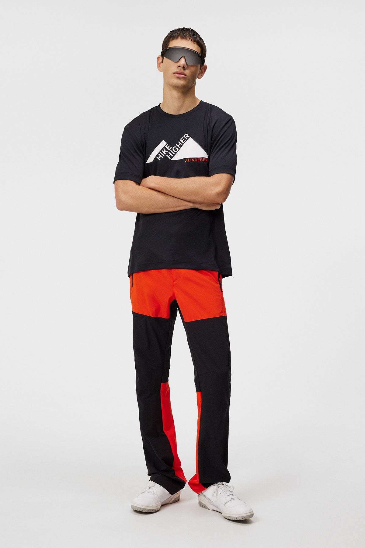 Andreas T-shirt in Black by J.Lindeberg