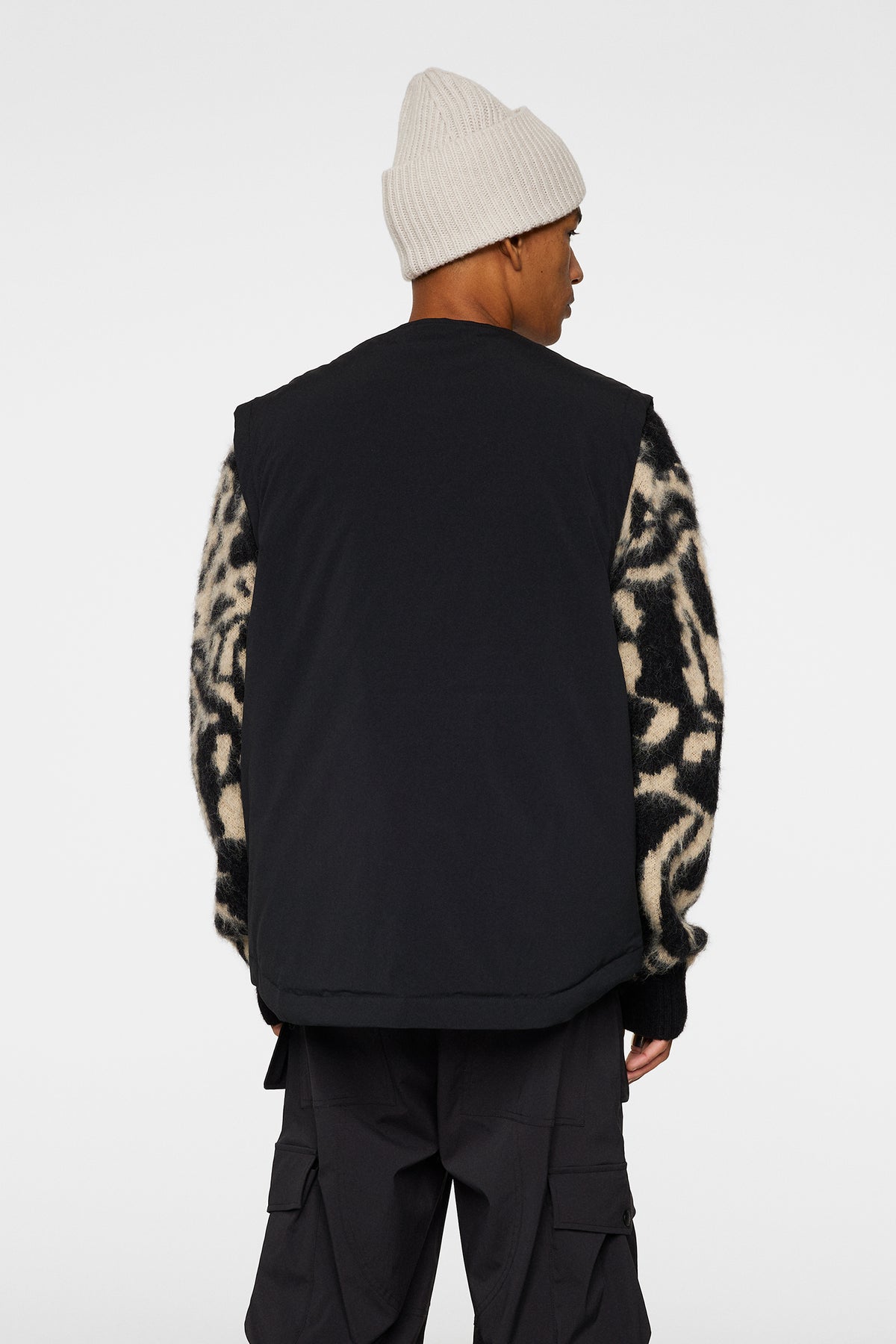Cain Padded Vest in Black by J.Lindeberg