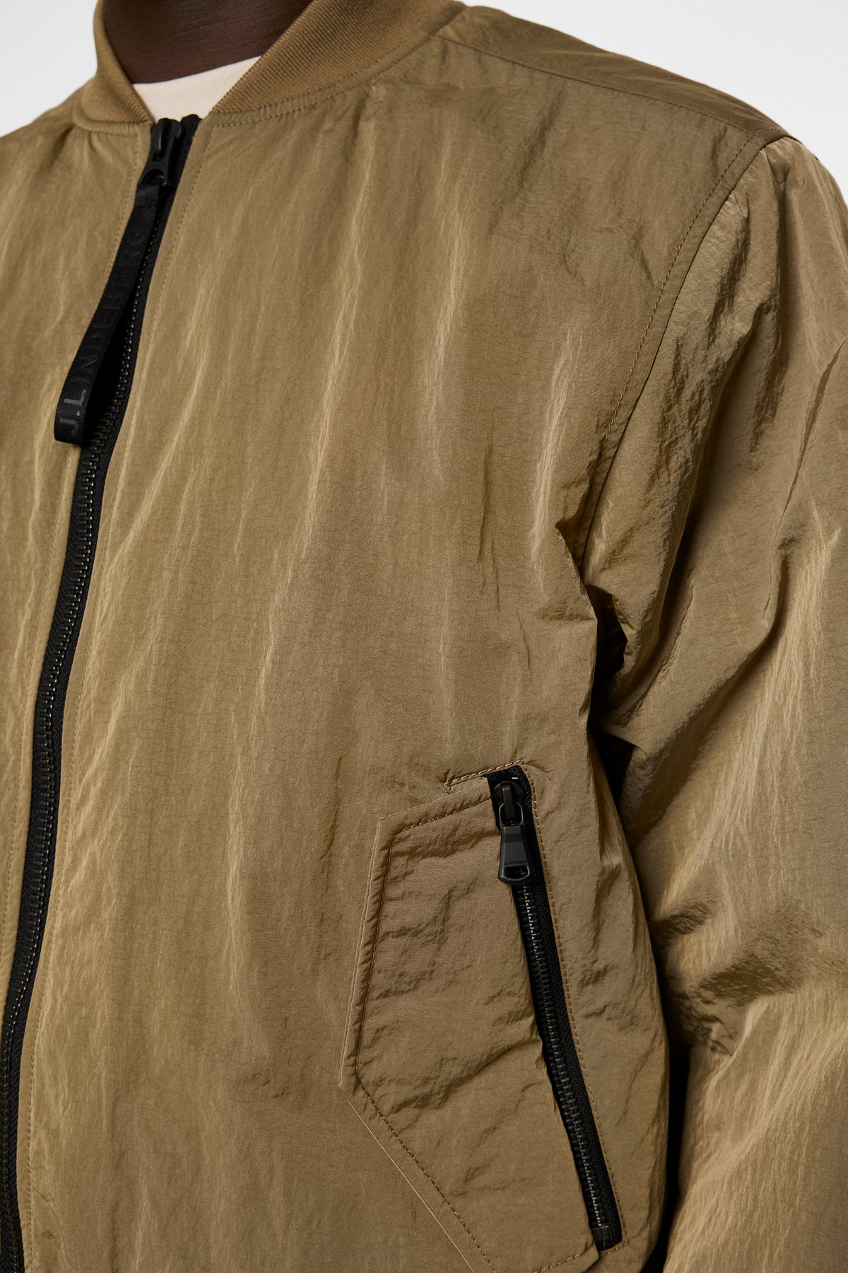 Bradfield Crinkle Bomber Jkt in Batique Khaki by J.Lindeberg