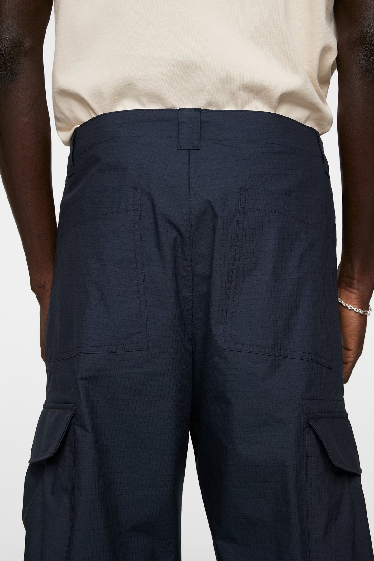 Cosmo Cargo Pants in JL Navy by J.Lindeberg