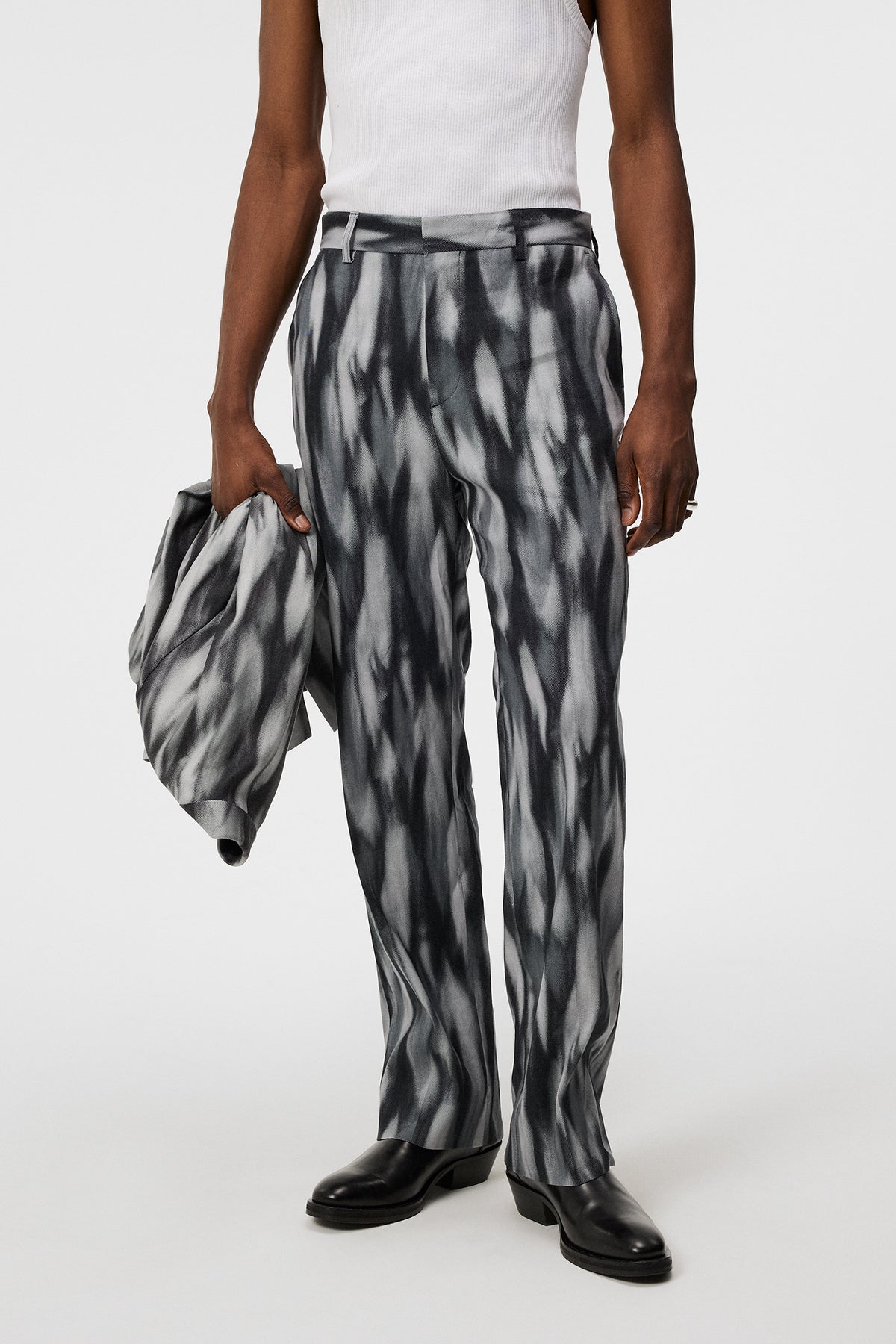 Haij Printed Linen Mix in Black by J.Lindeberg