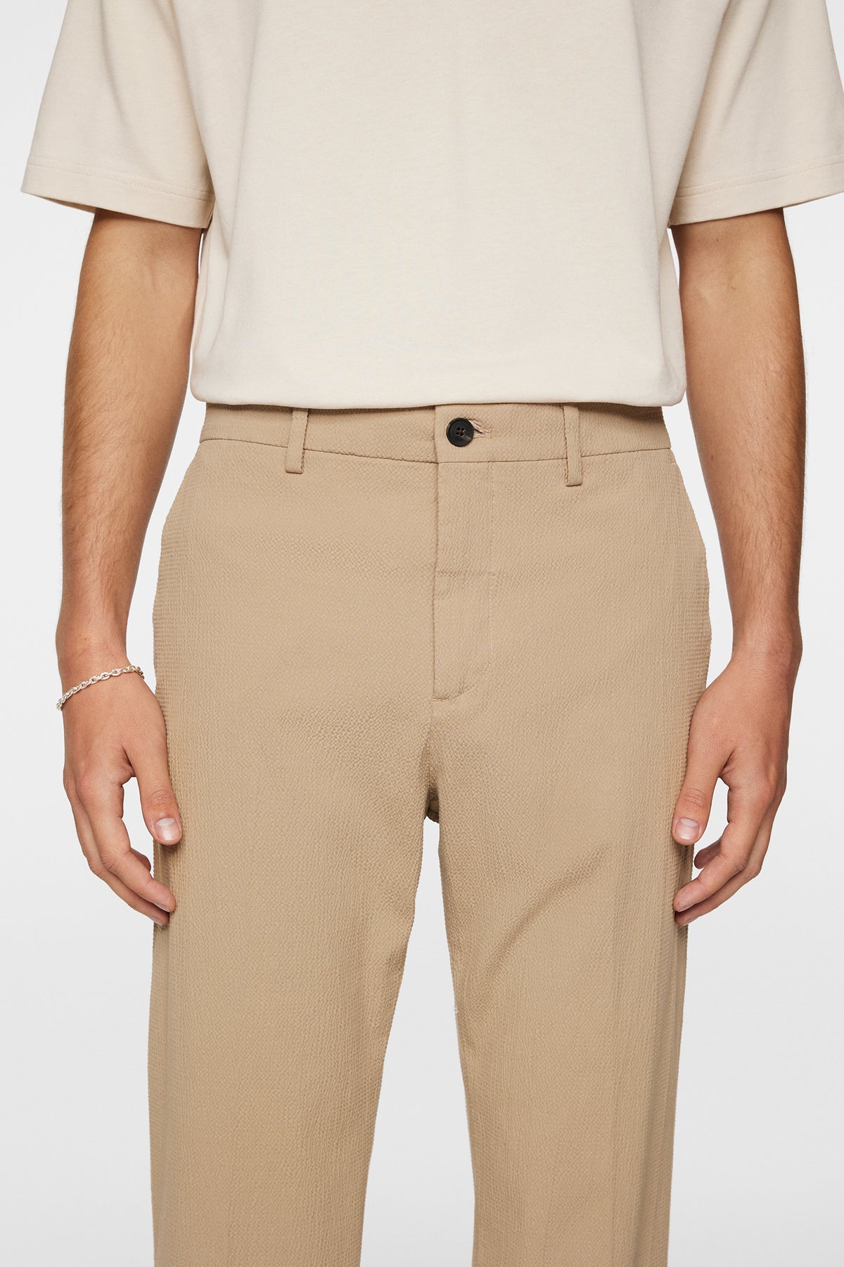 Dropper Seersucker Pants in Batique Khaki by J.Lindeberg