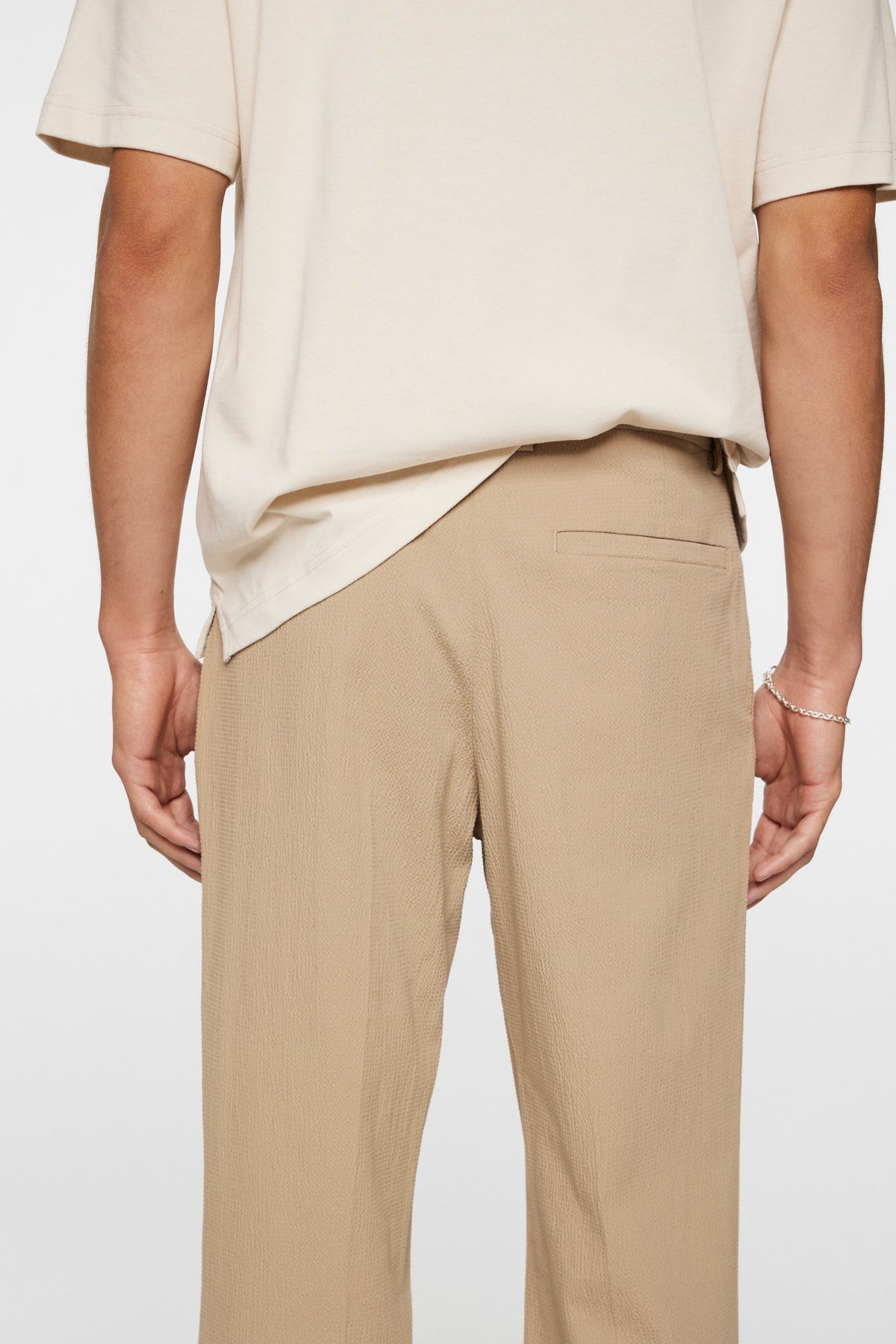 Dropper Seersucker Pants in Batique Khaki by J.Lindeberg