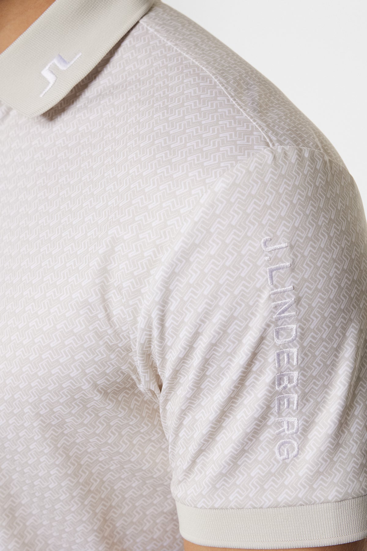 Tour Tech Print Polo in Shadow Bridge Moonbeam S by J.Lindeberg