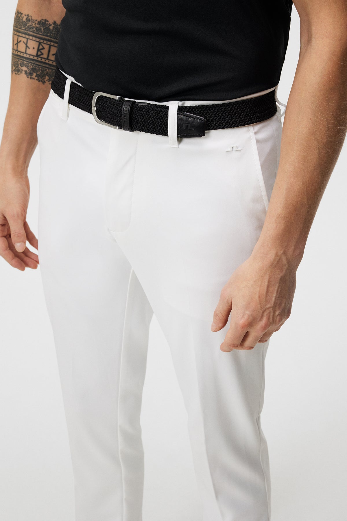 Ellott Pant in White by J.Lindeberg