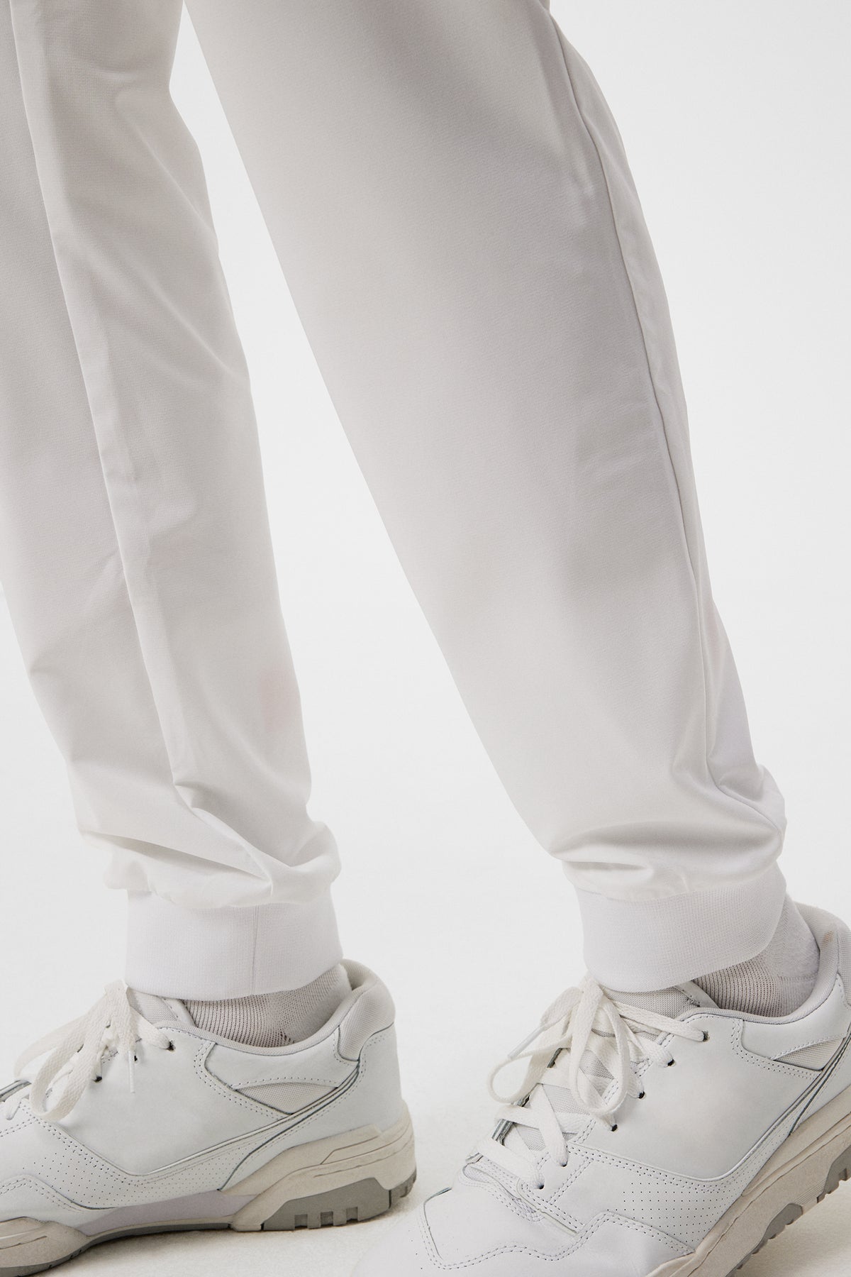 Cuff Jogger Pant in White by J.Lindeberg