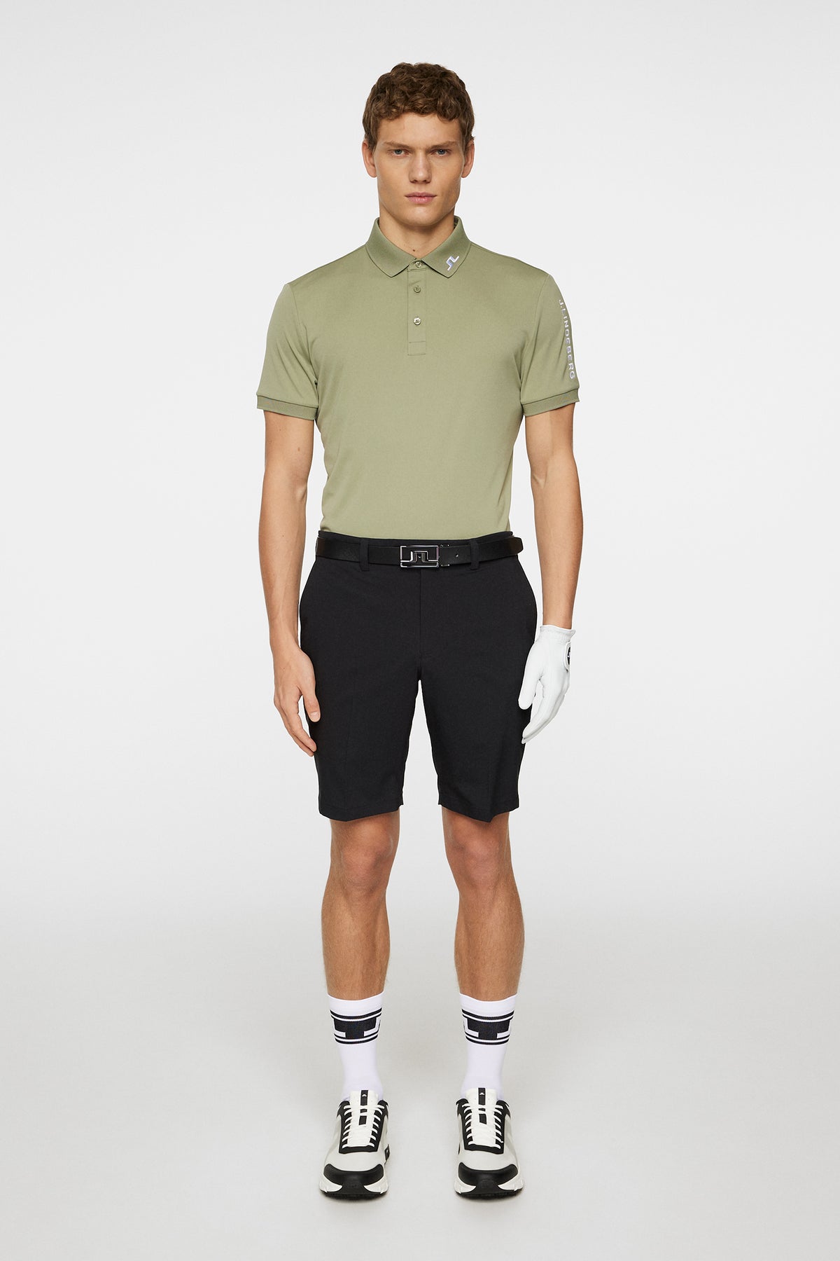 Mitch Shorts in Black by J.Lindeberg