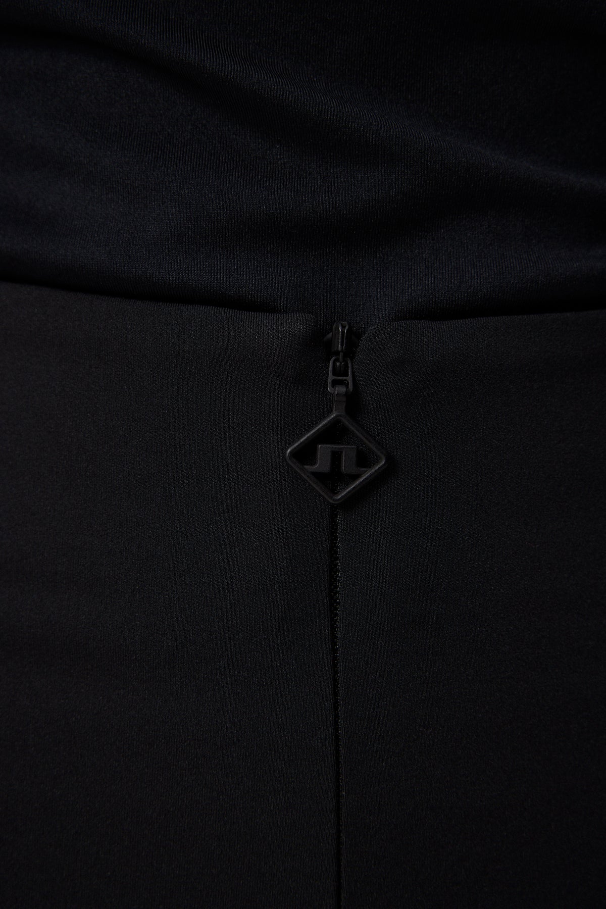 Francesca Short Tights in Black by J.Lindeberg
