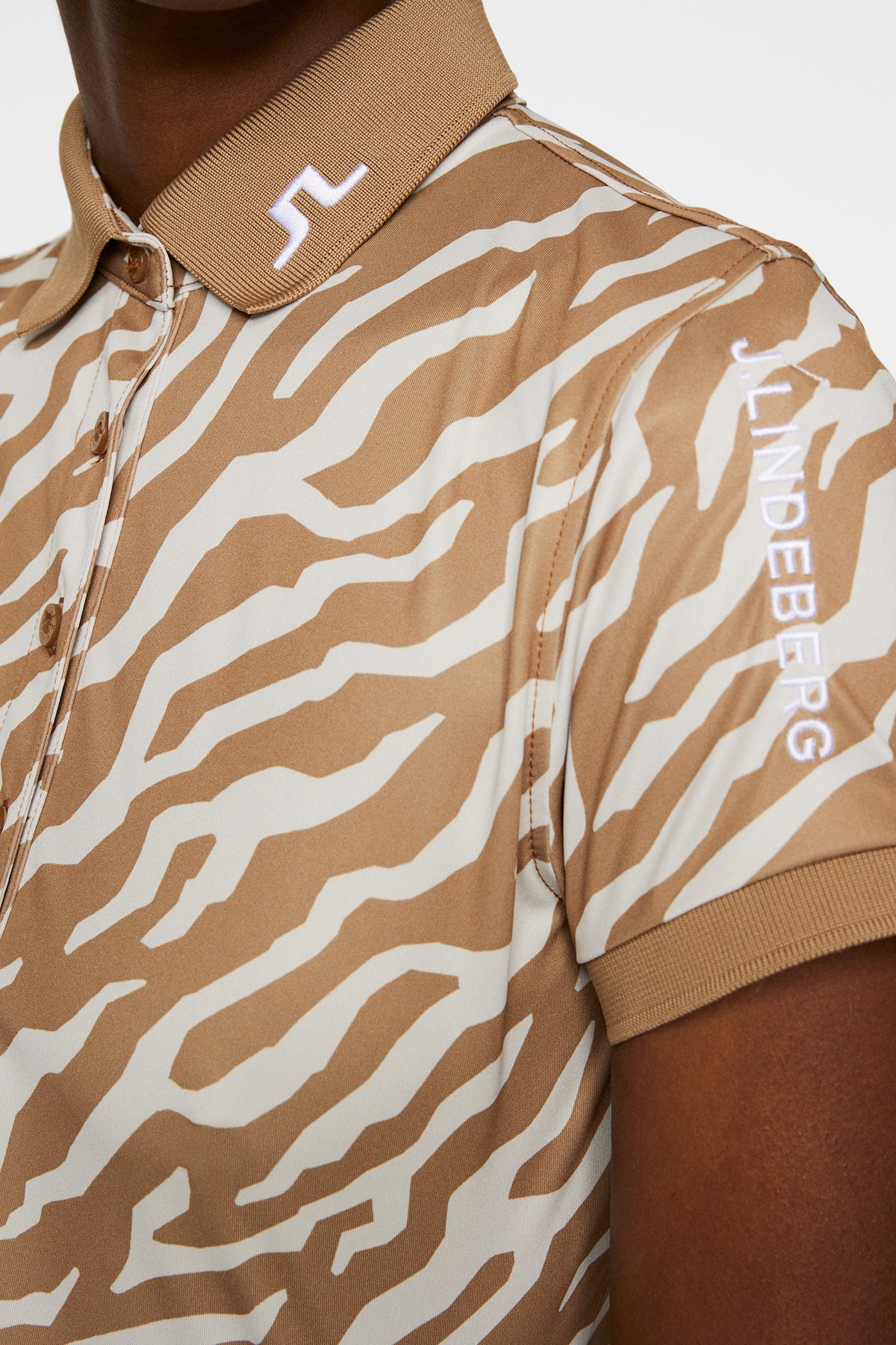 Tour Tech Print Polo in Tour Tiger Tigers Eye M by J.Lindeberg
