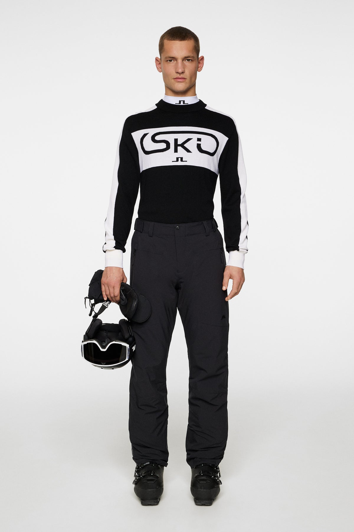 Clarke Pant in Black by J.Lindeberg