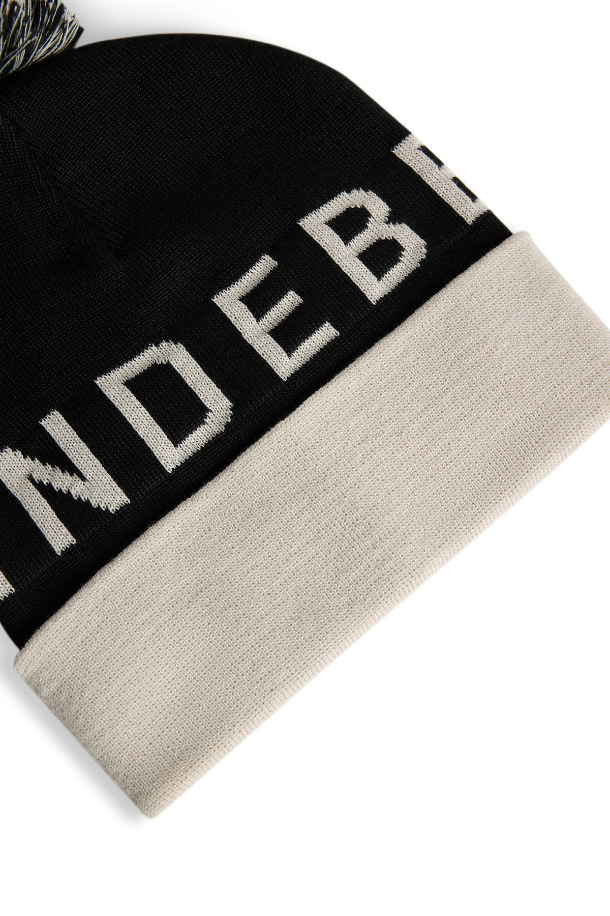 Brannon Beanie in Moonbeam by J.Lindeberg