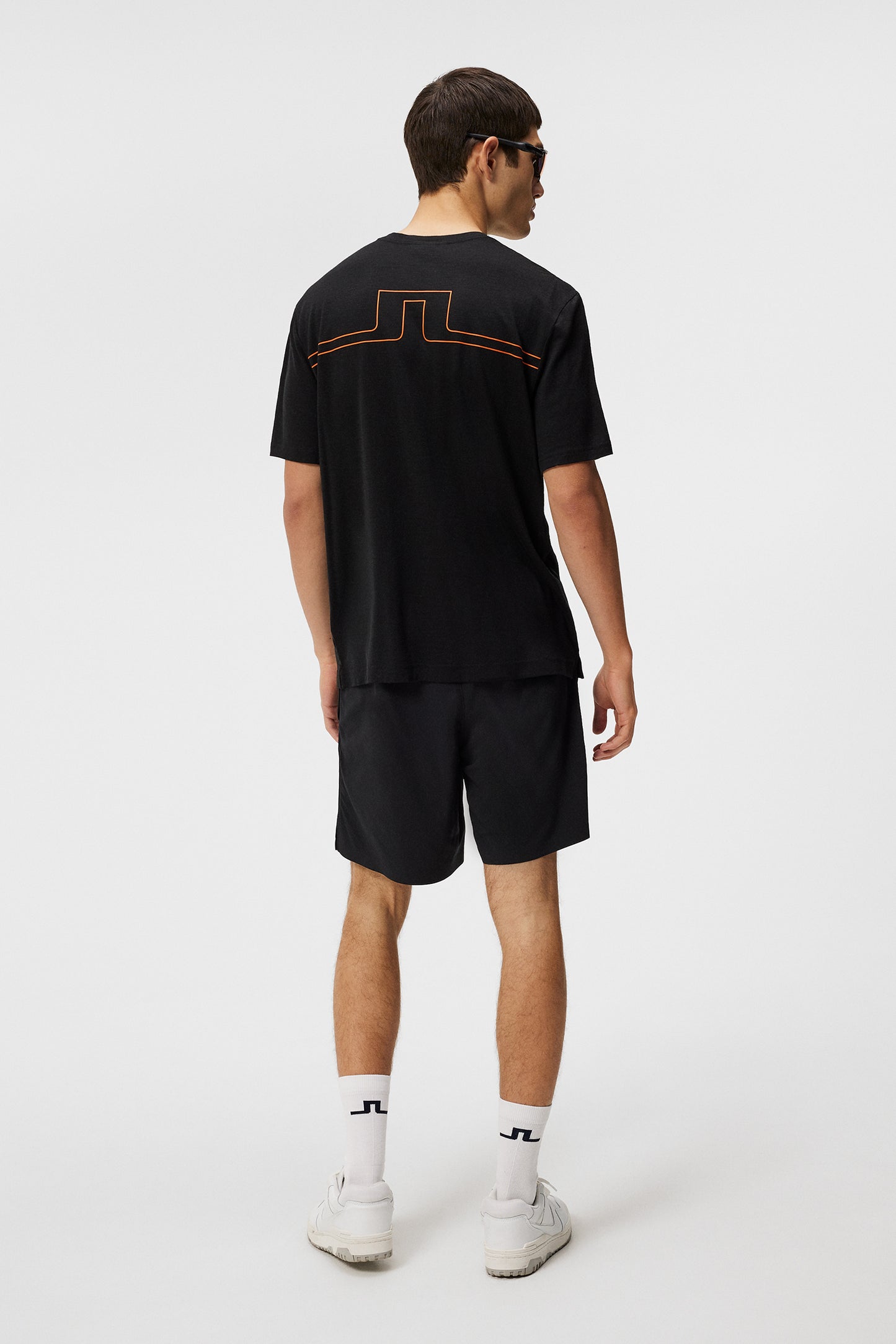 Andres T-shirt in Black by J.Lindeberg