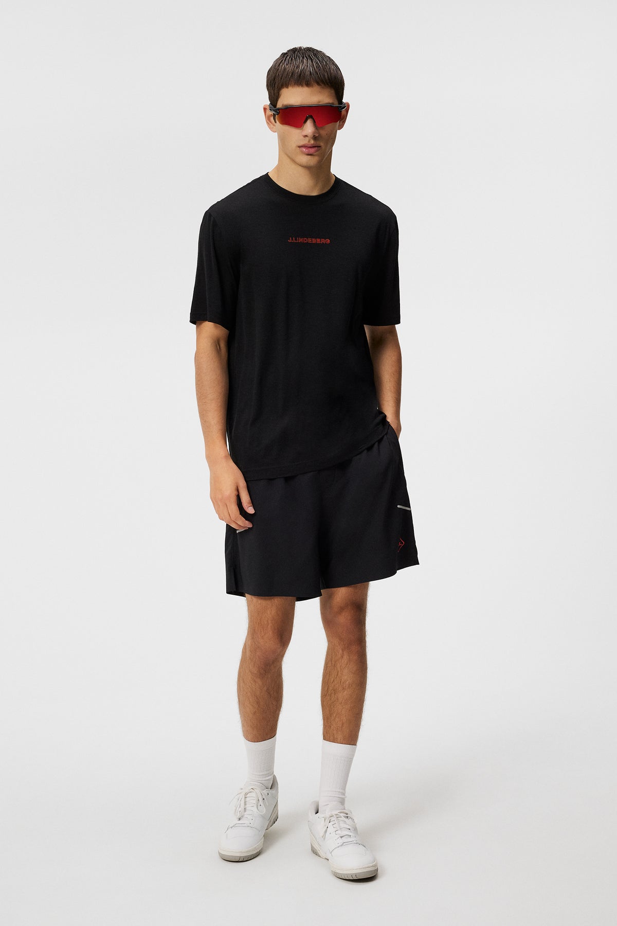 Andres T-shirt in Black by J.Lindeberg