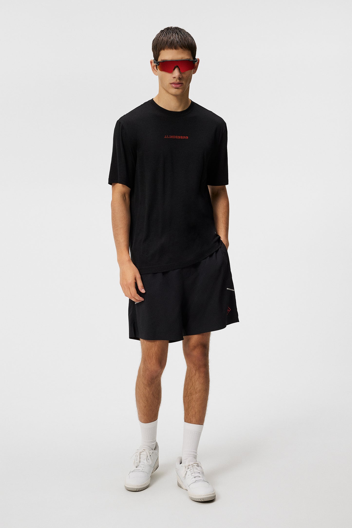 Andres T-shirt in Black by J.Lindeberg