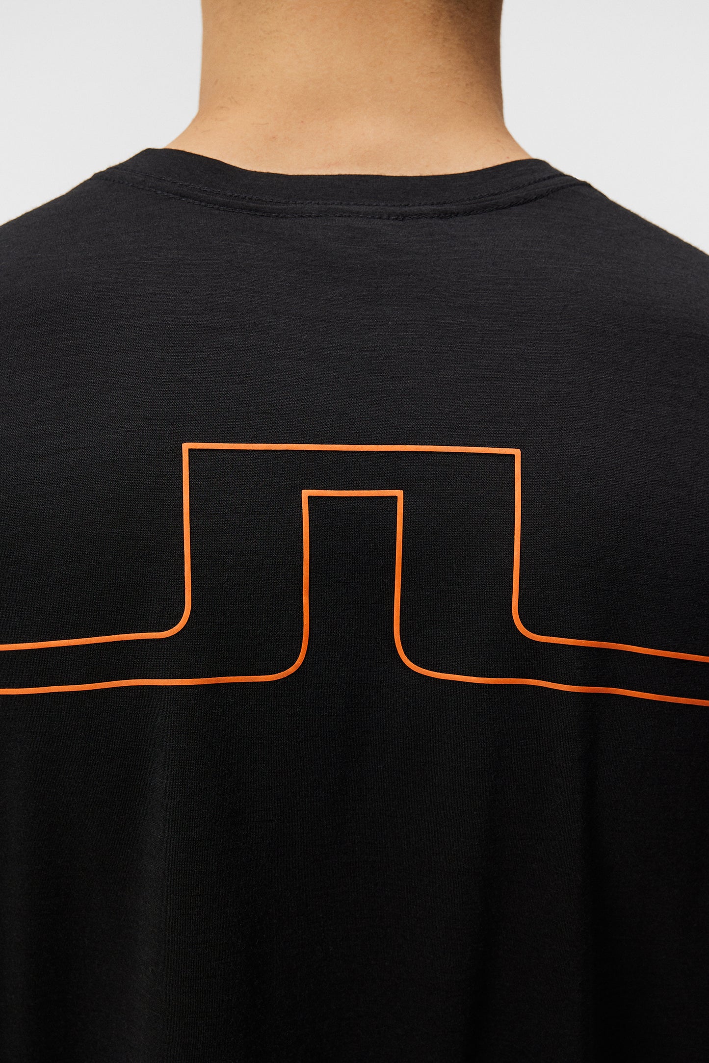 Andres T-shirt in Black by J.Lindeberg