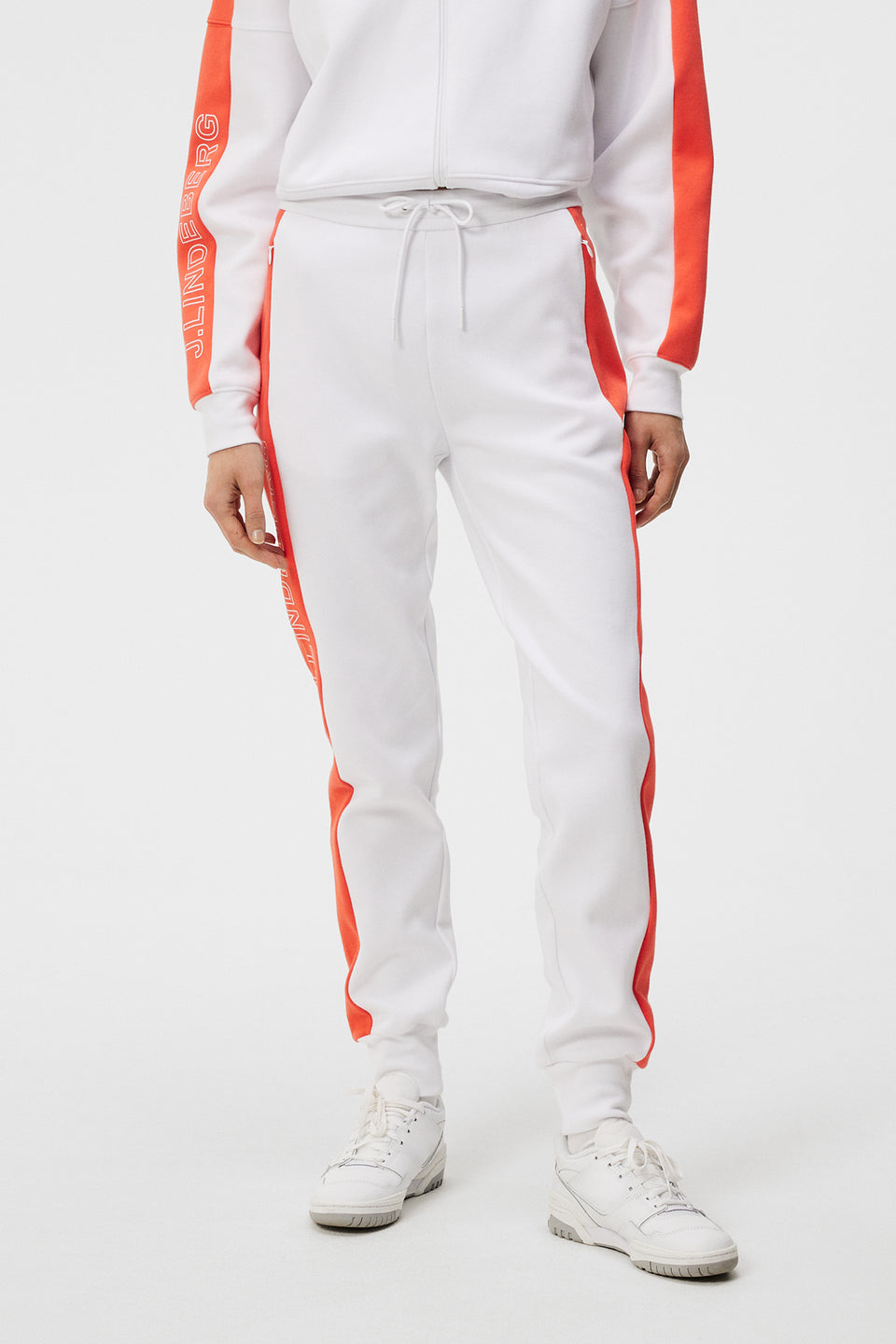 Amelia Pant / White