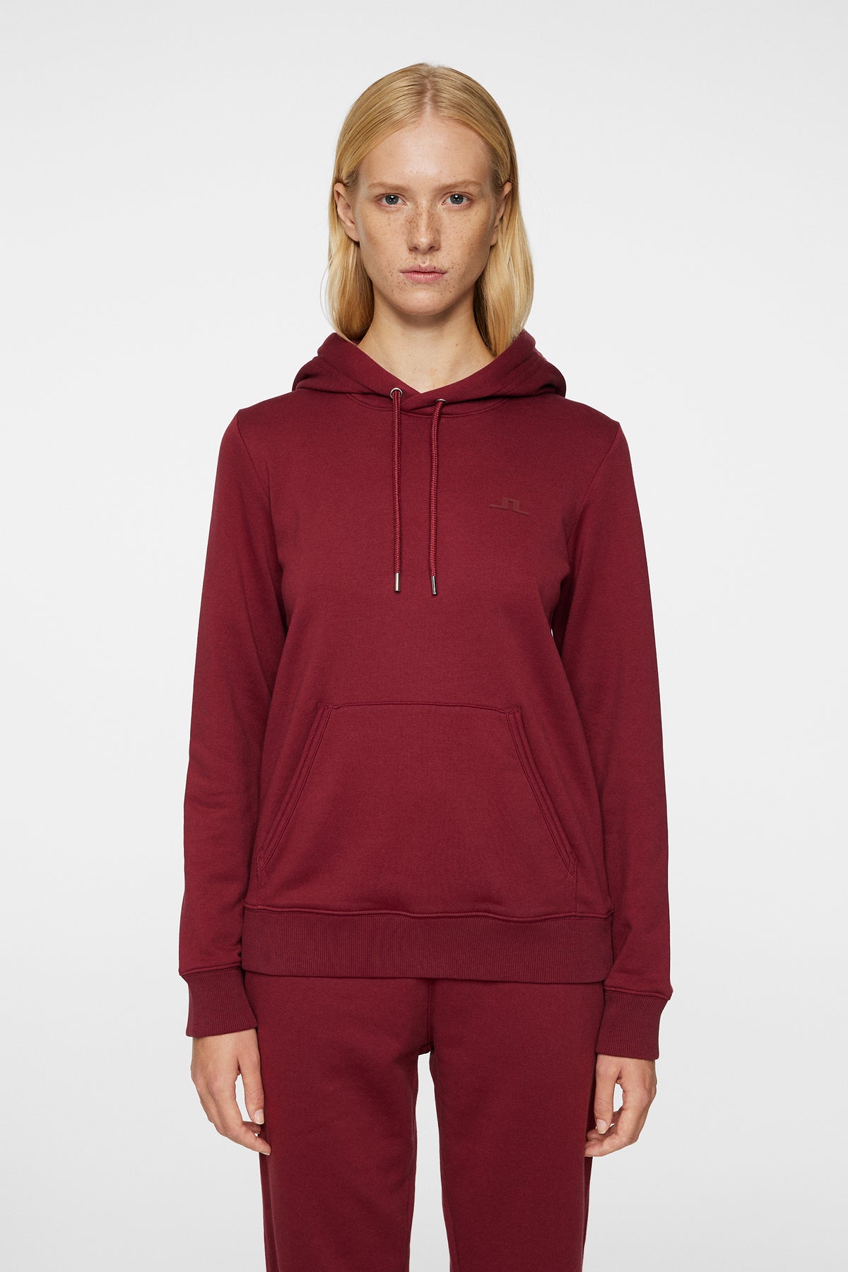 W Alpha Hood in Cabernet by J.Lindeberg