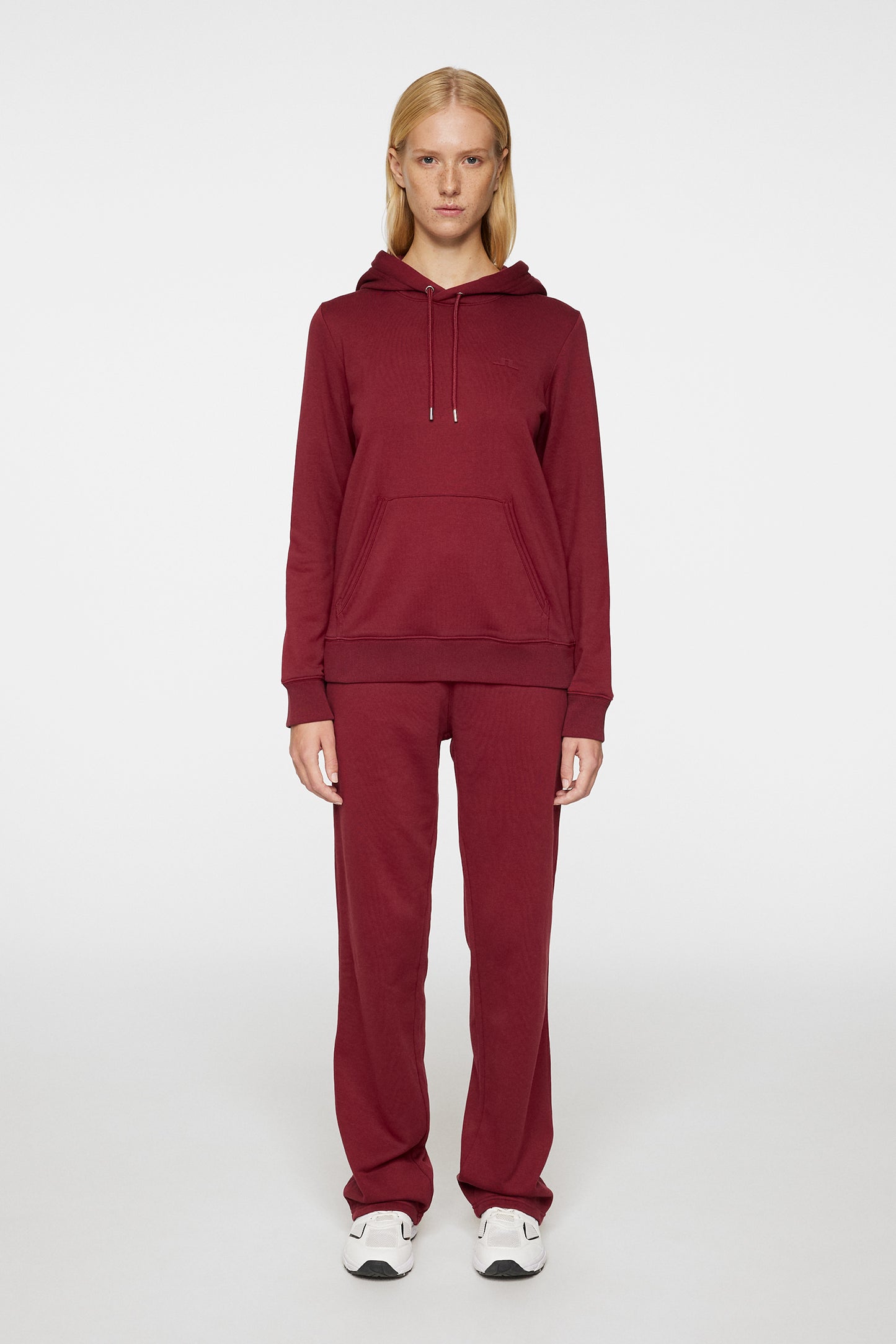 W Alpha Hood in Cabernet by J.Lindeberg