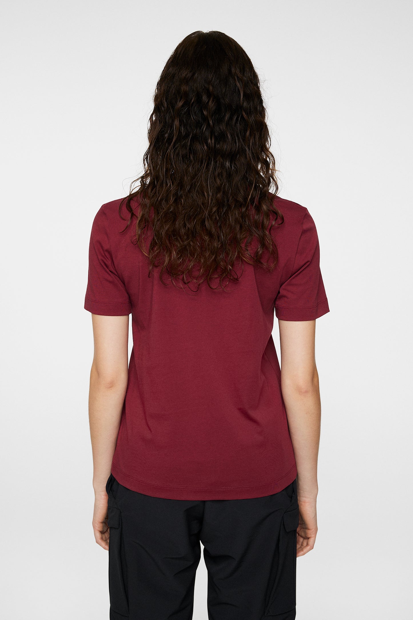 W Alpha T-shirt in Cabernet by J.Lindeberg