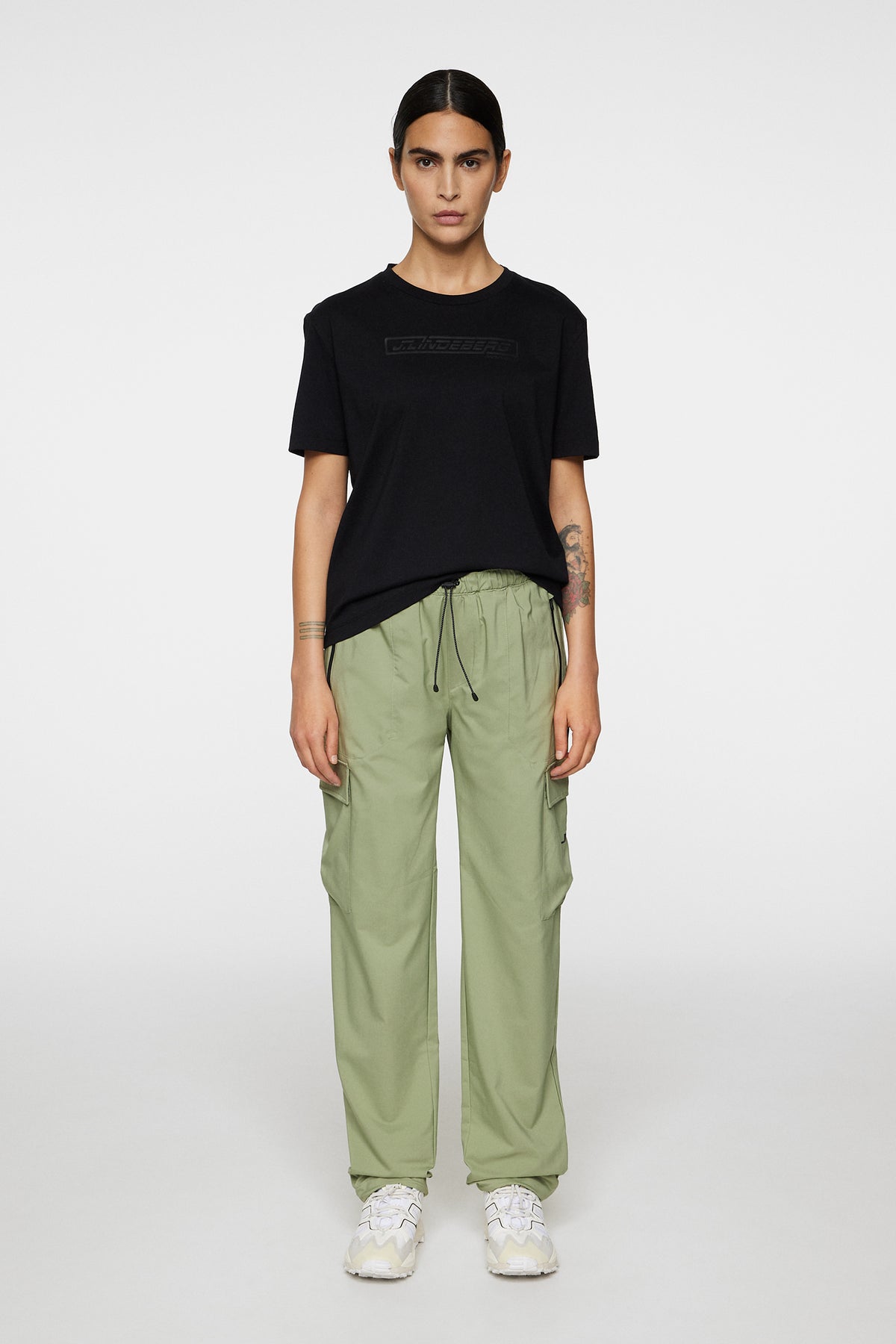 Novia Pro Pack Pant in Oil Green by J.Lindeberg