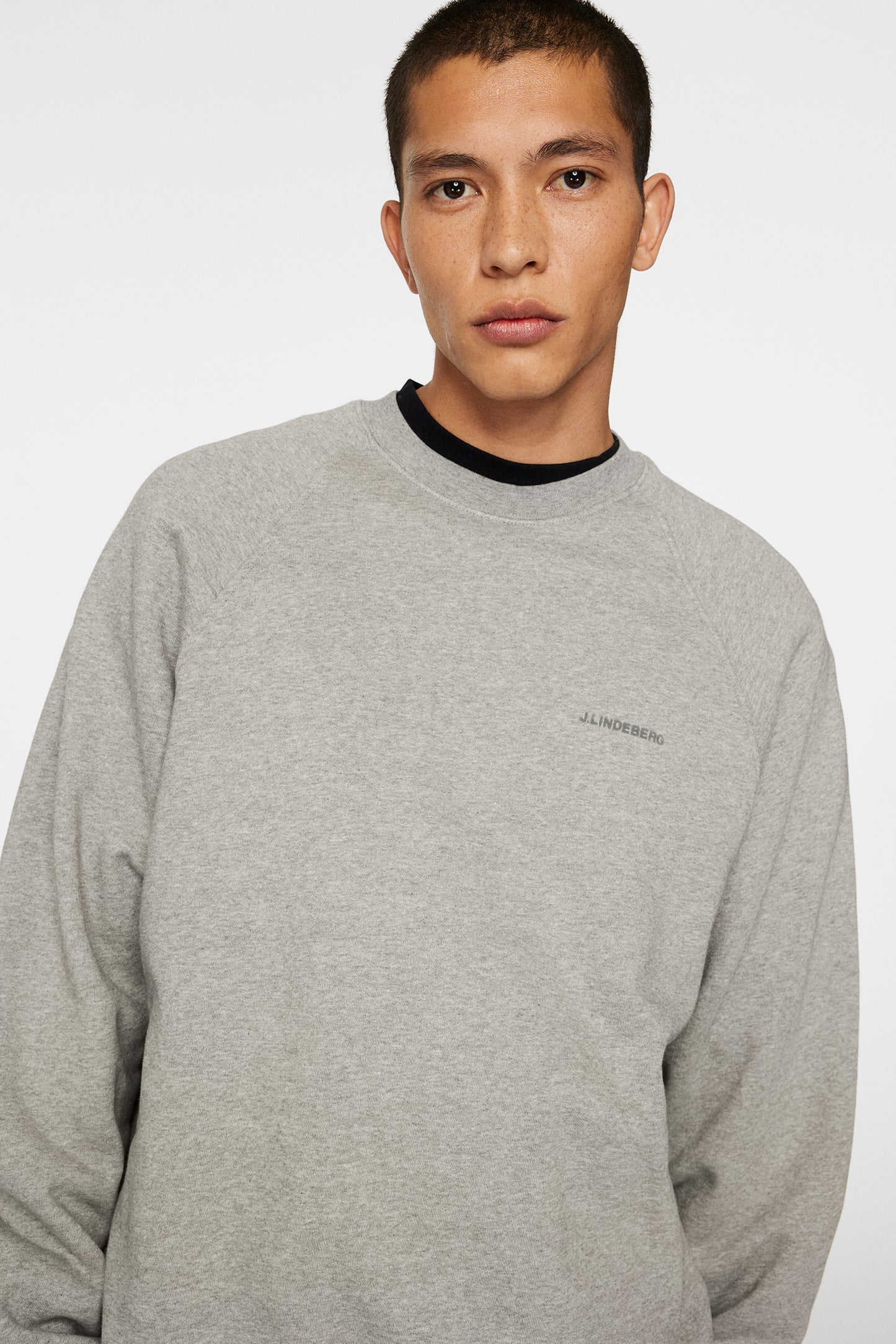 Callan Crew Neck in Light Grey Melange by J.Lindeberg