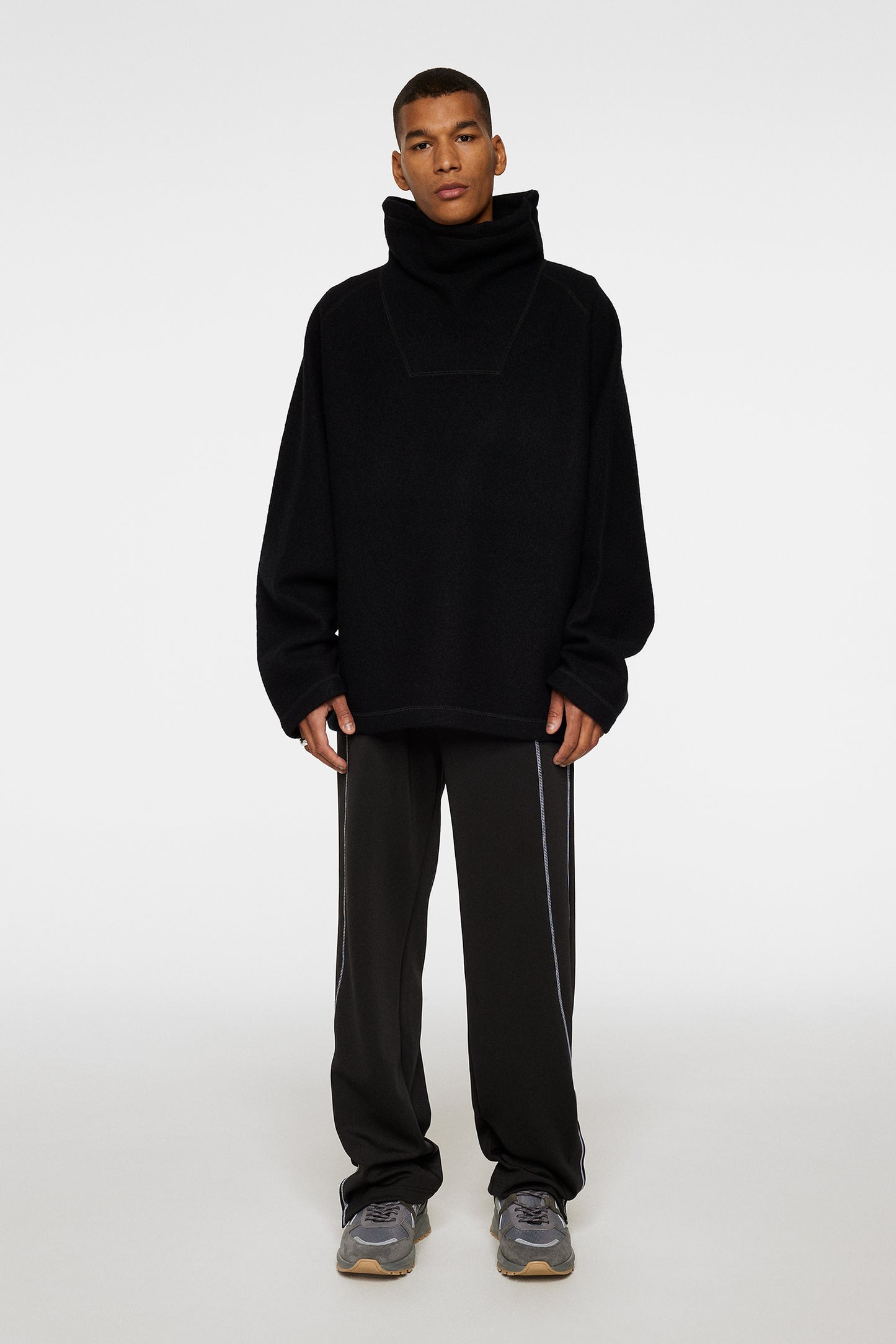 Armond Wool Anorak Sweater in Black by J.Lindeberg