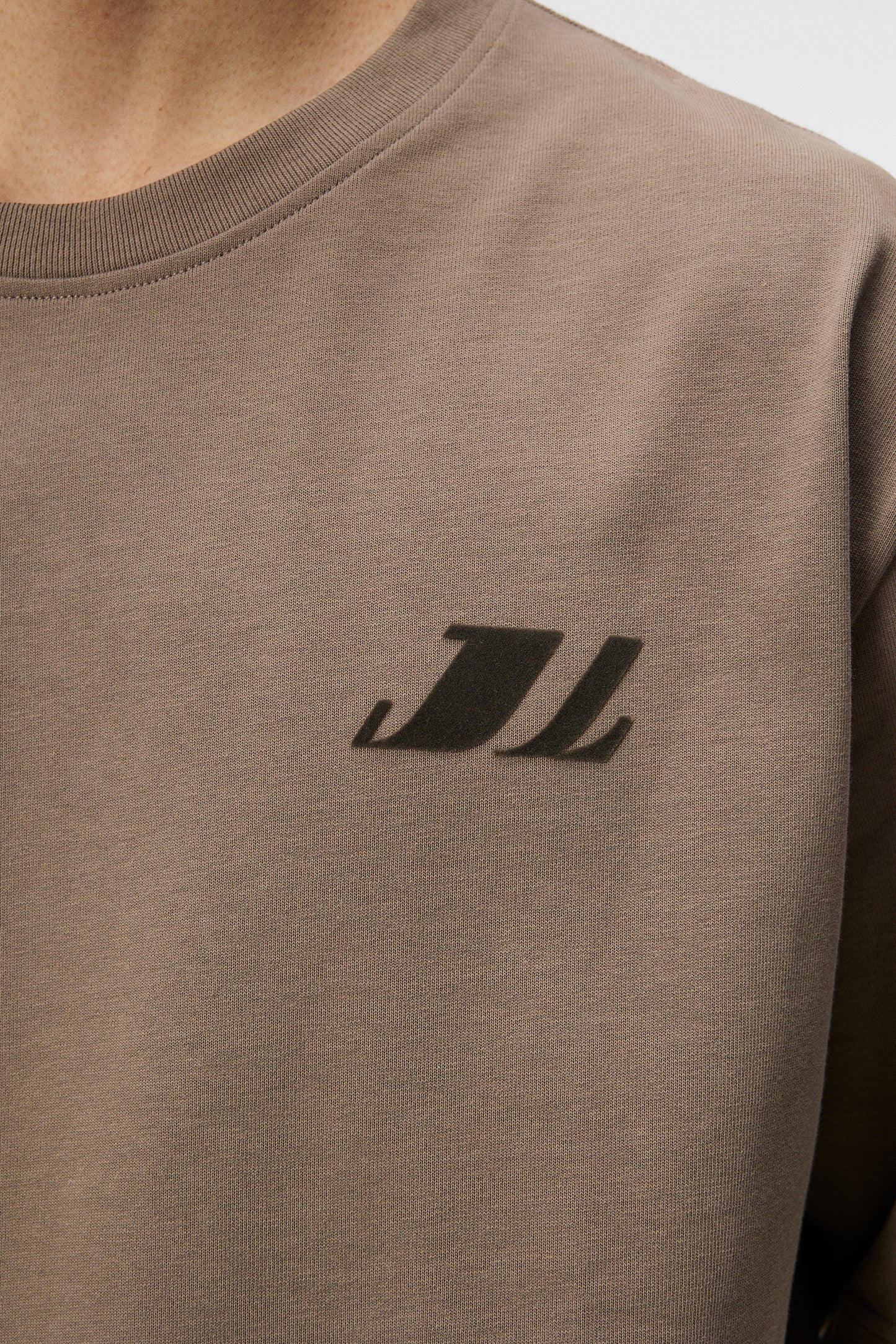 Cameron Loose Tee in Walnut by J.Lindeberg
