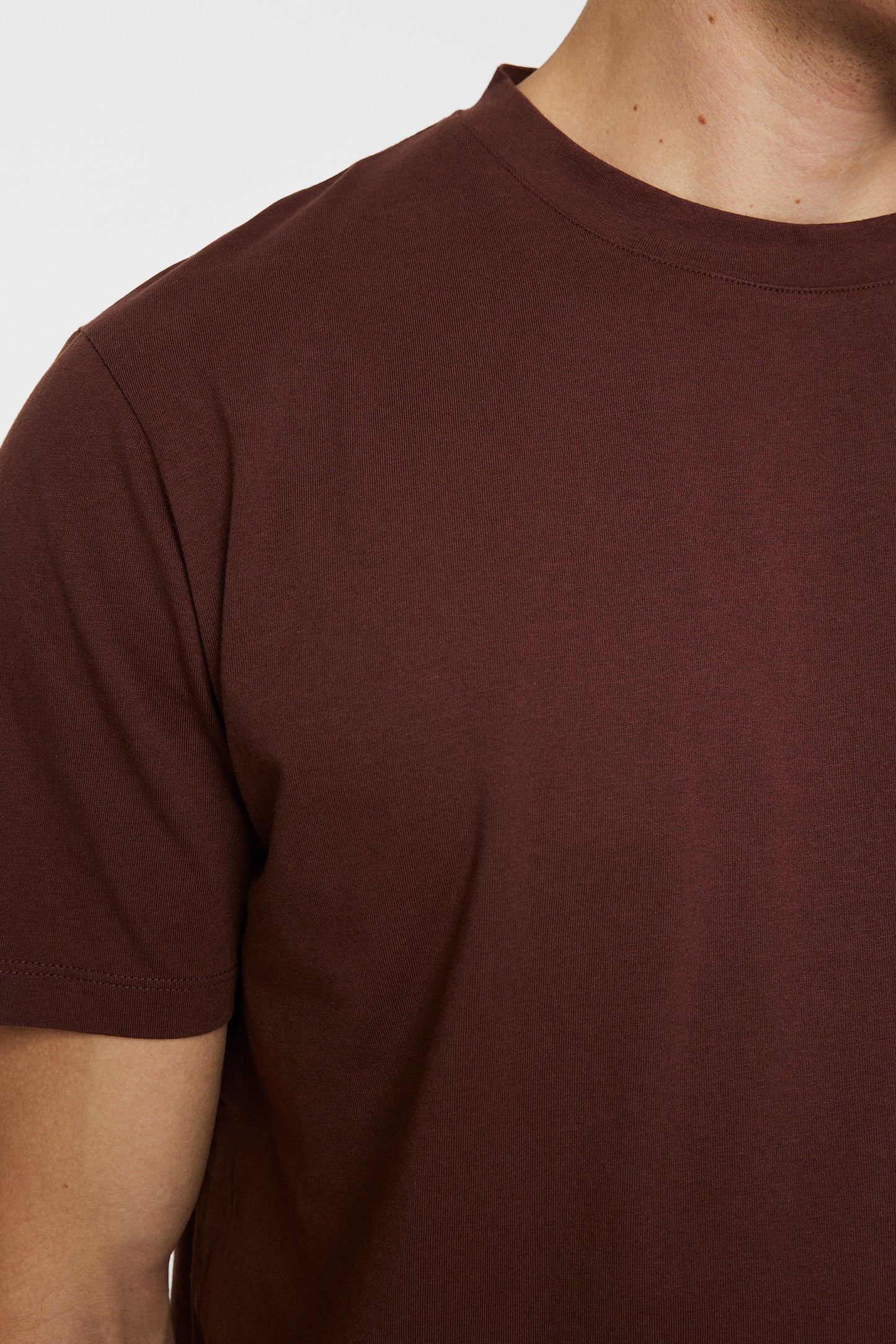 Sid Basic T-Shirt in Bitter Chocolate by J.Lindeberg