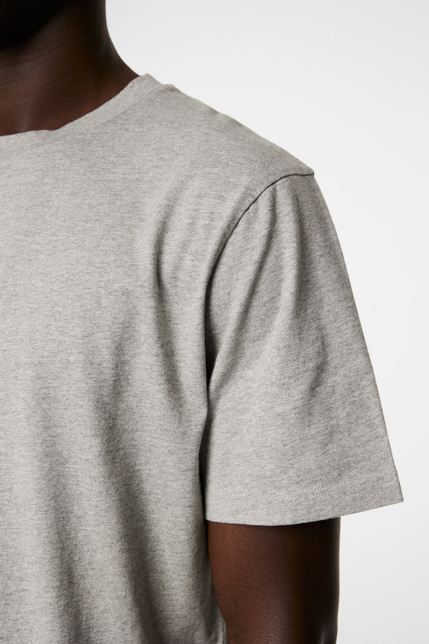Sid Basic T-Shirt in Light Grey Melange by J.Lindeberg