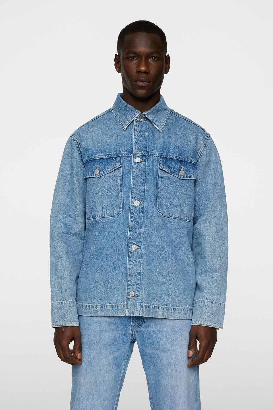 Hunt Washed Denim Overshirt / Light Blue