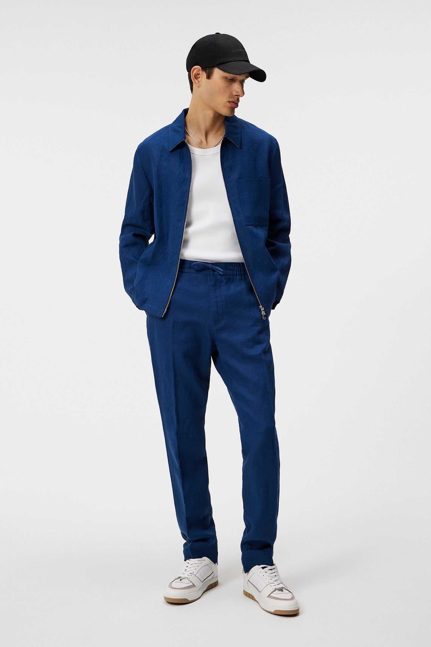 Soren Linen Pants in Estate Blue by J.Lindeberg