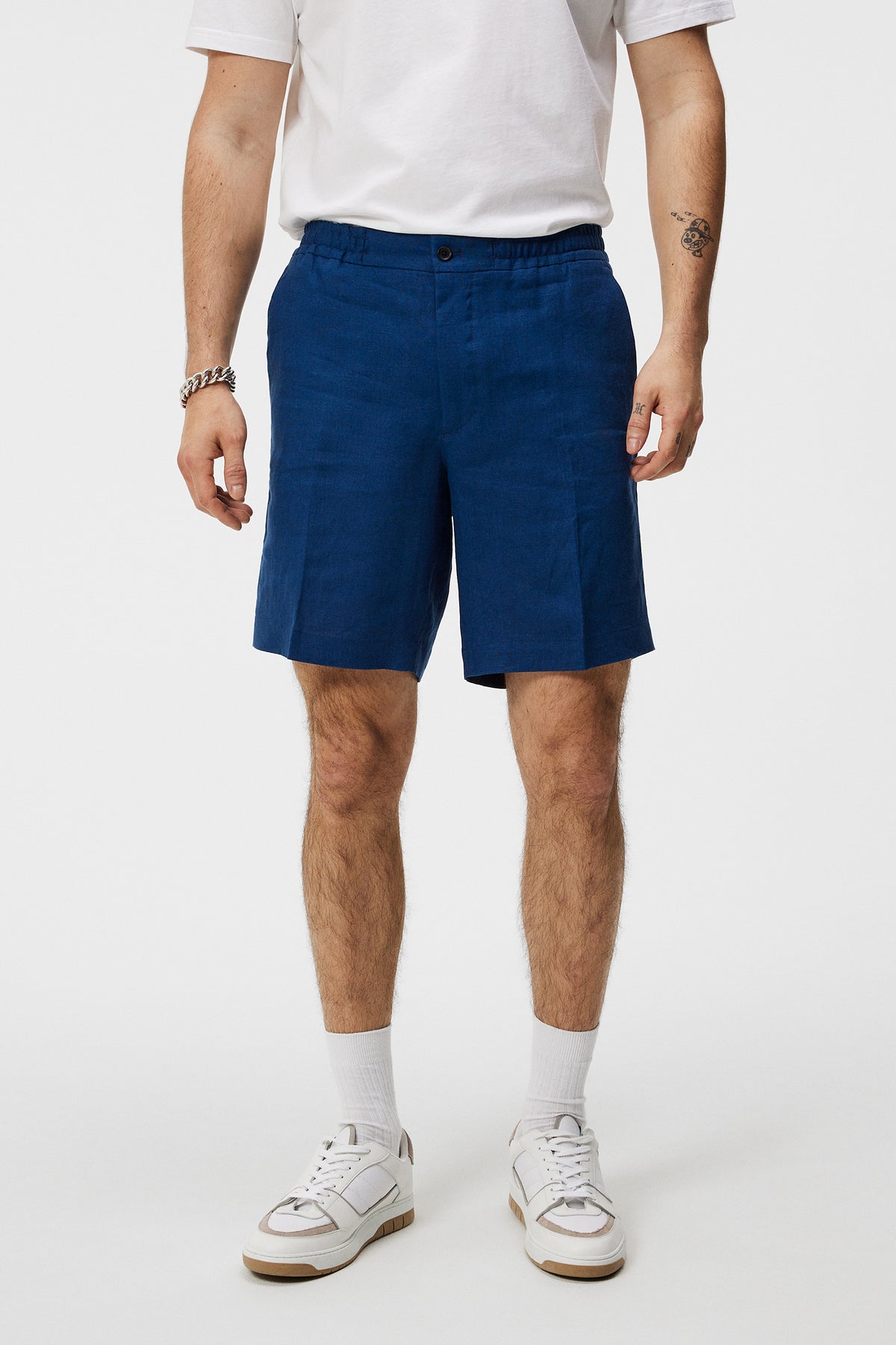 Baron Linen Shorts in Estate Blue by J.Lindeberg