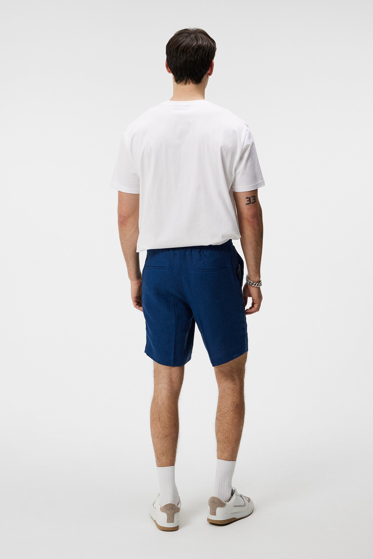 Baron Linen Shorts in Estate Blue by J.Lindeberg