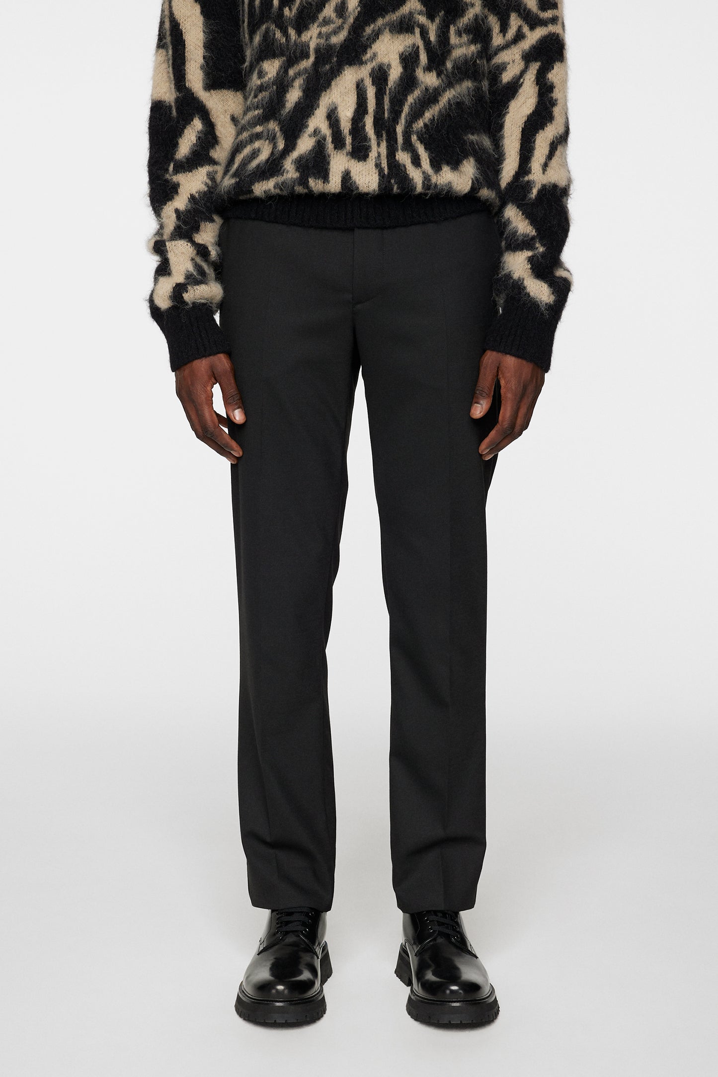 Lois T Stretch Twill Pants in Black by J.Lindeberg