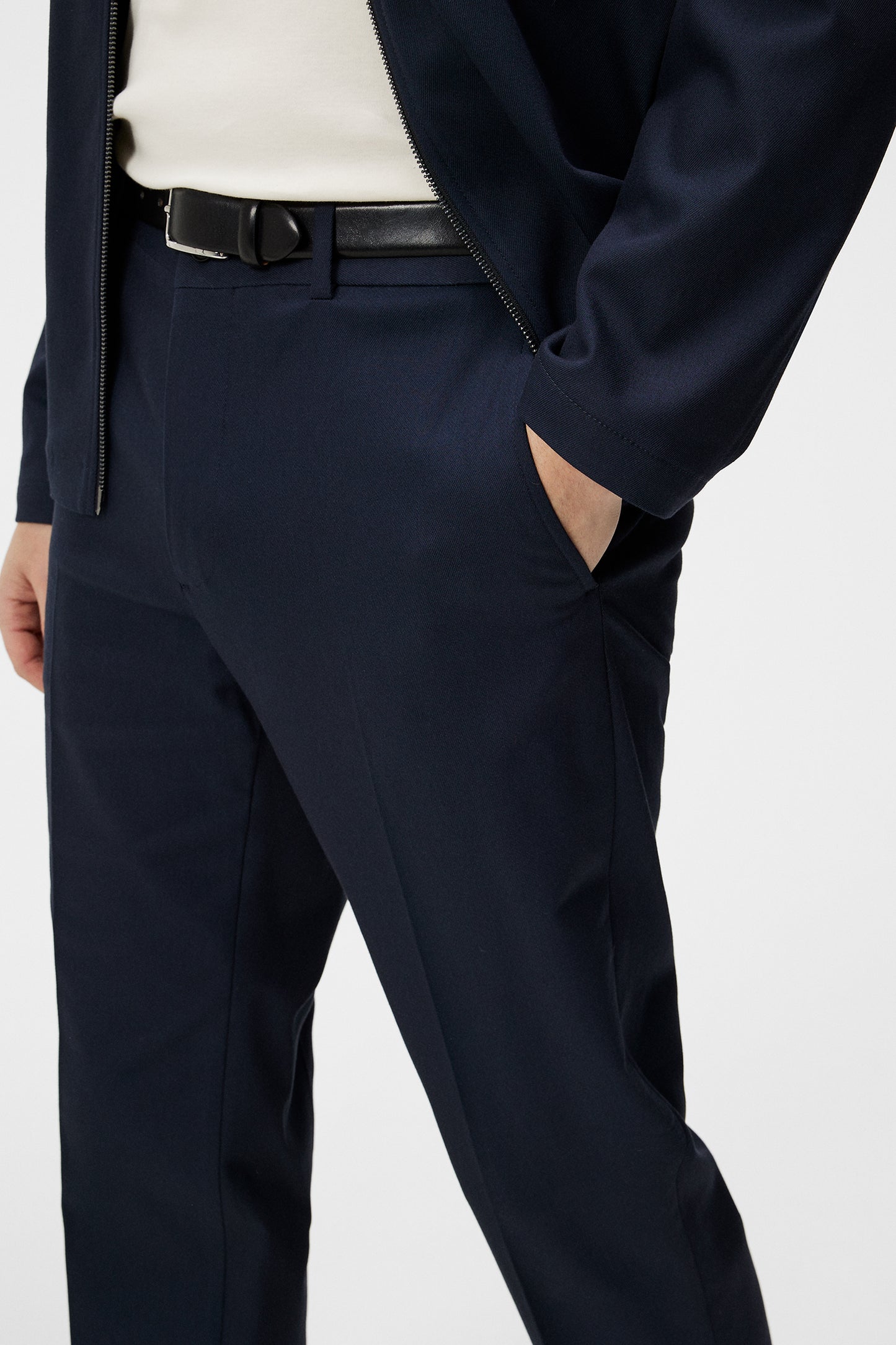 Lois Cotton Twill Pant in JL Navy by J.Lindeberg
