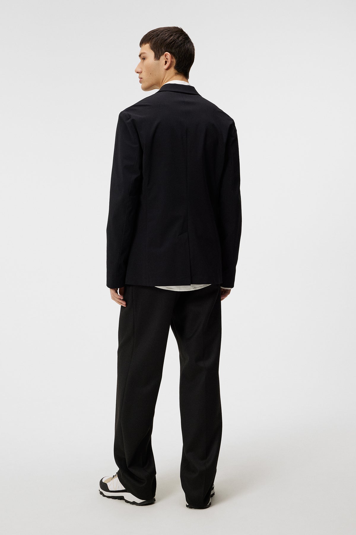 Pat U 4 Way Stretch in Black by J.Lindeberg