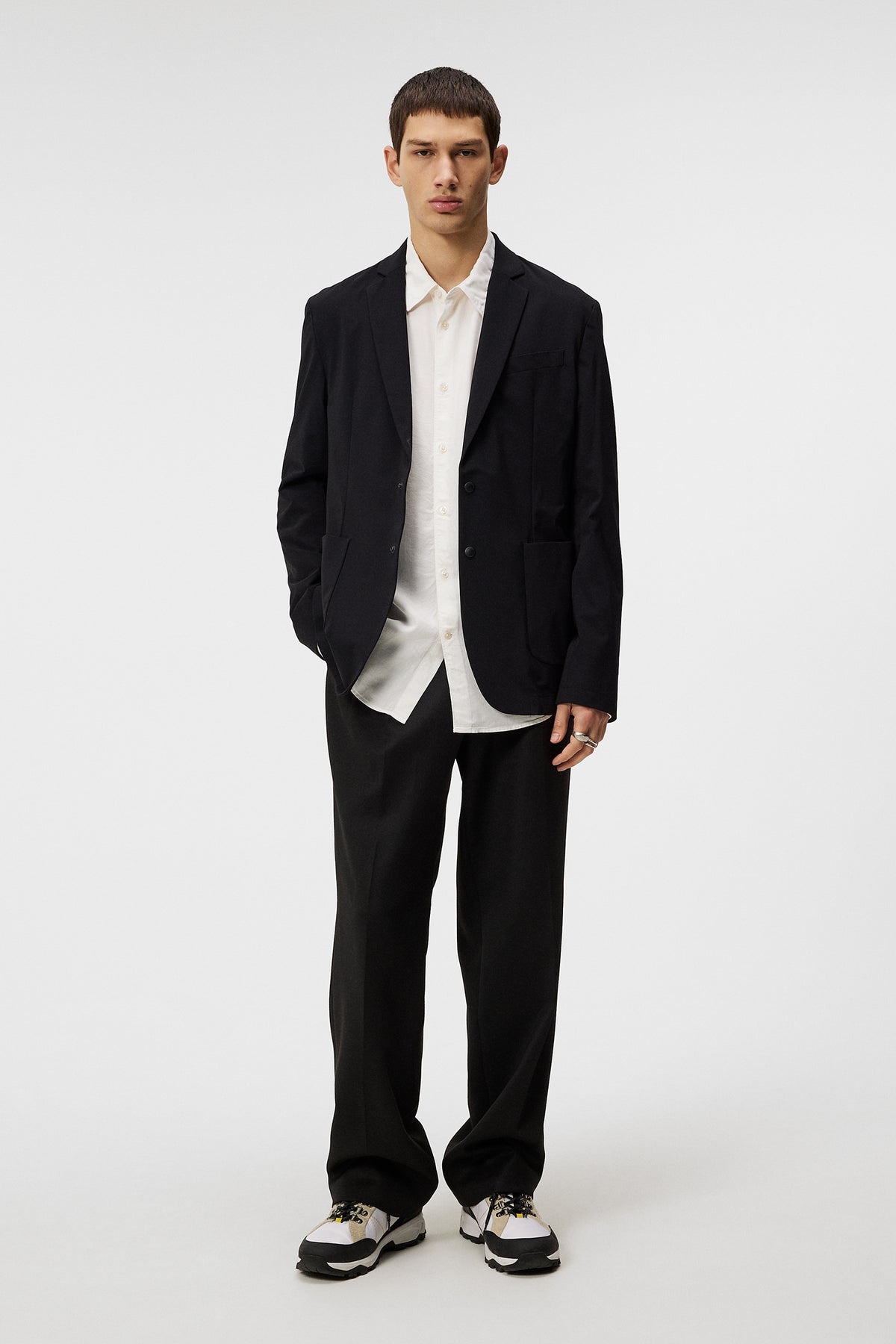 Pat U 4 Way Stretch in Black by J.Lindeberg