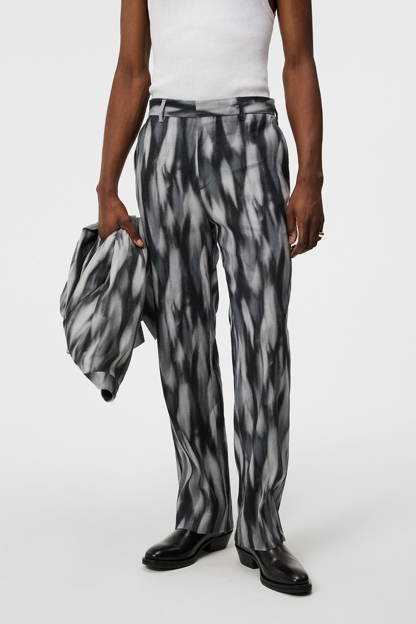 Haij Printed Linen Mix in Black by J.Lindeberg