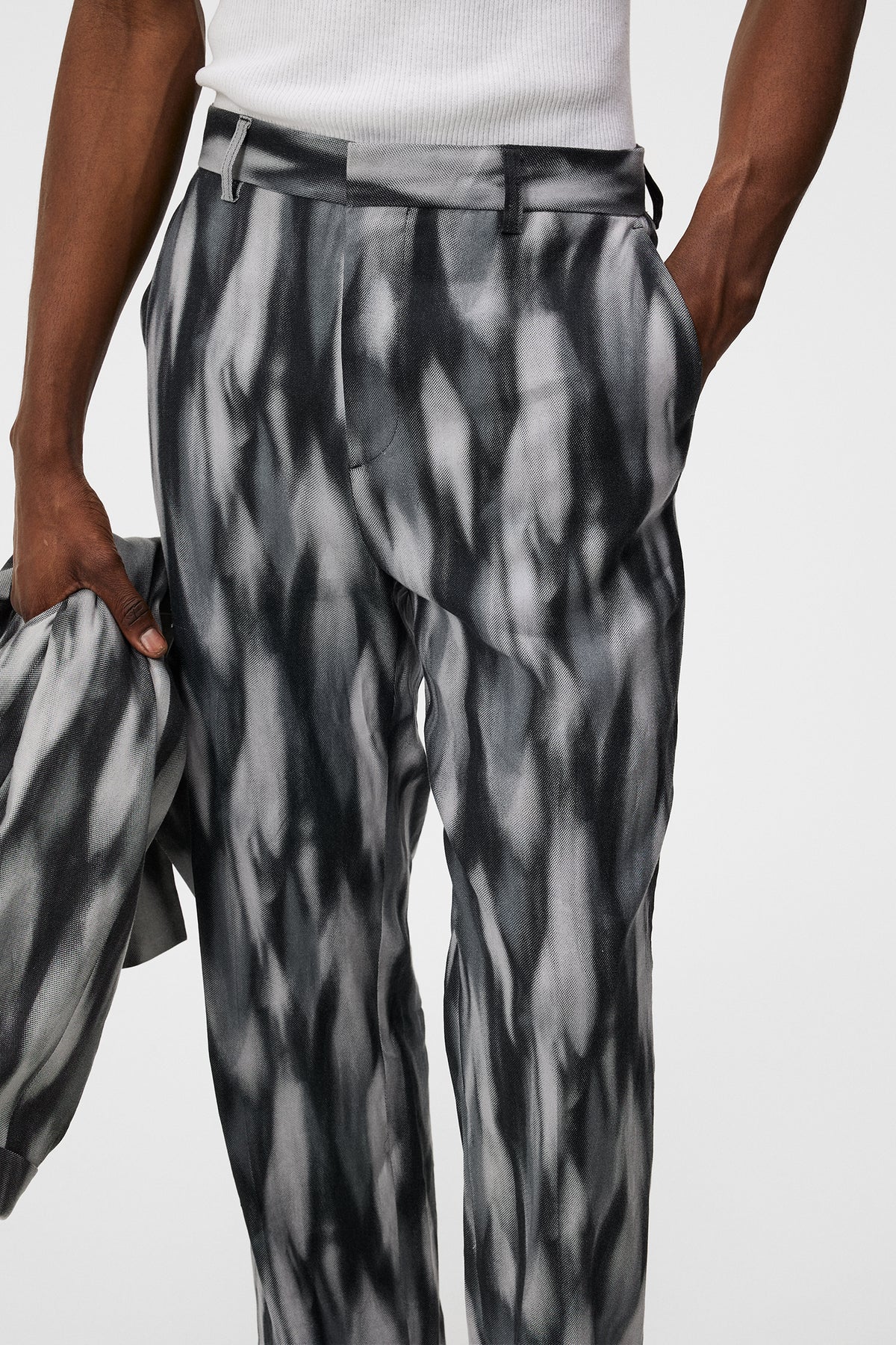 Haij Printed Linen Mix in Black by J.Lindeberg
