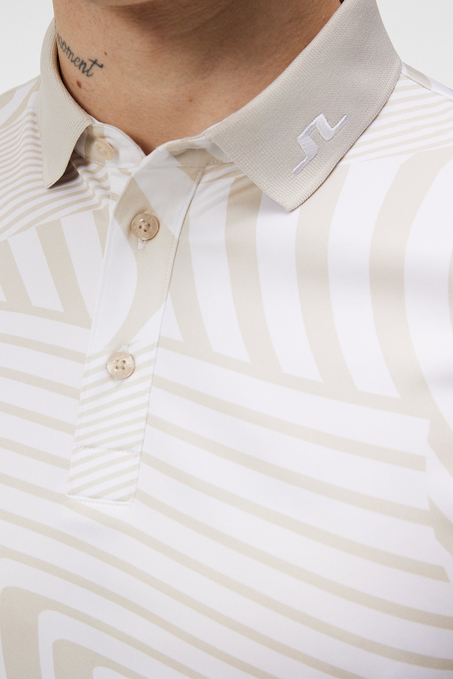 Tour Tech Reg Fit Print Polo in Dazzle Wave Moonbeam by J.Lindeberg