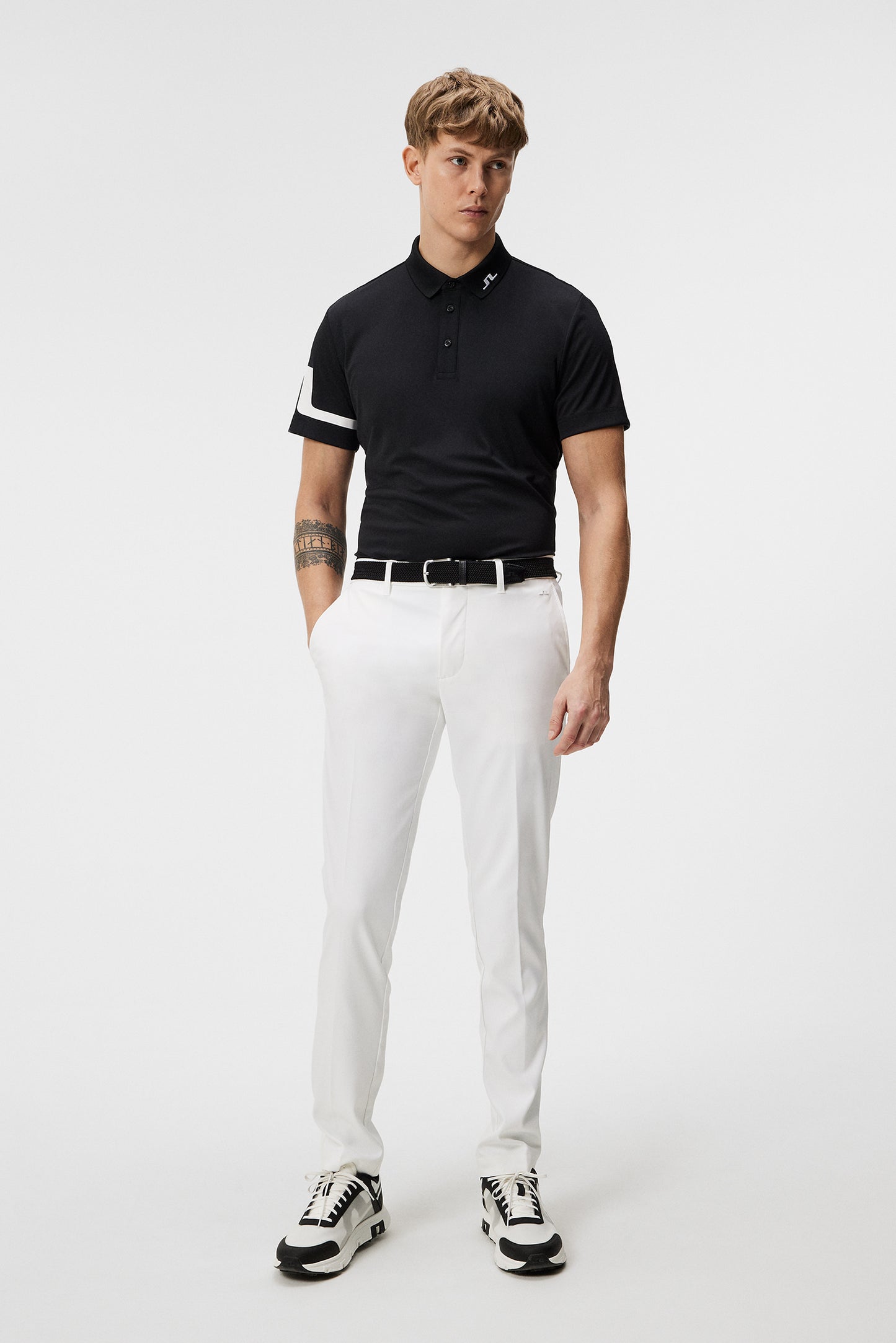 Ellott Pant in White by J.Lindeberg