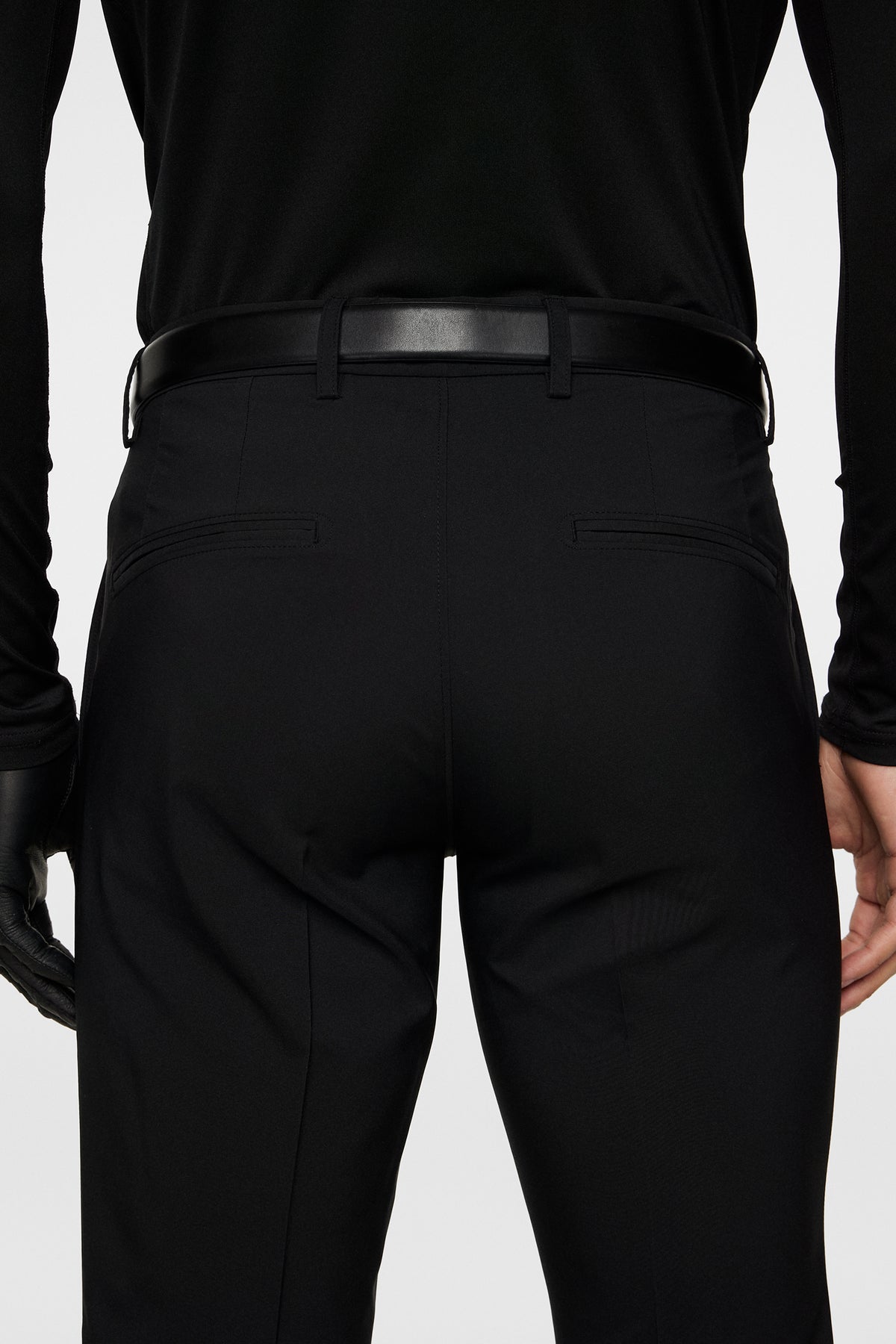 Elof Pant in Black by J.Lindeberg