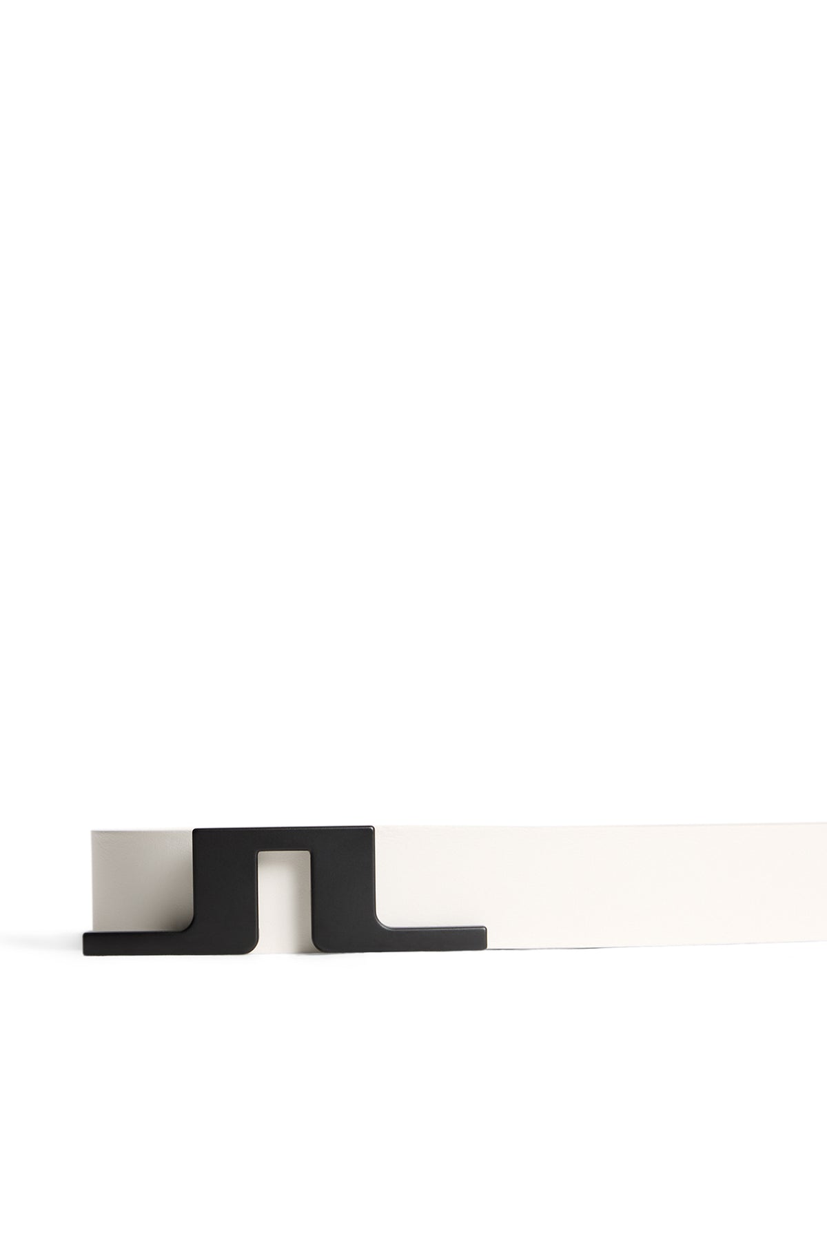 Betsy Belt in White by J.Lindeberg