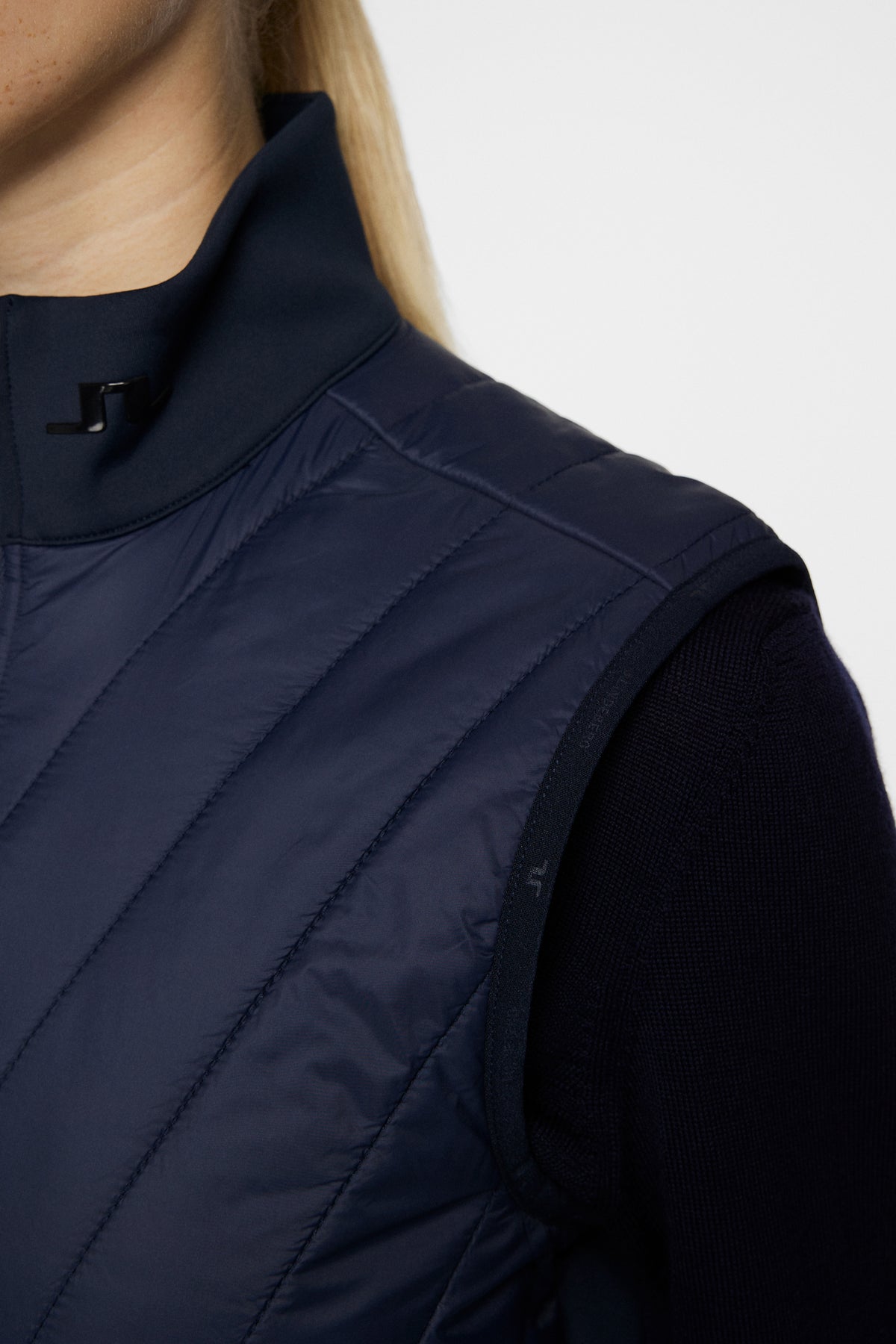 Holma Quilt Hybrid Vest in JL Navy by J.Lindeberg