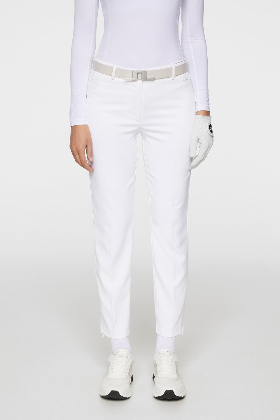 Pia Pant / White