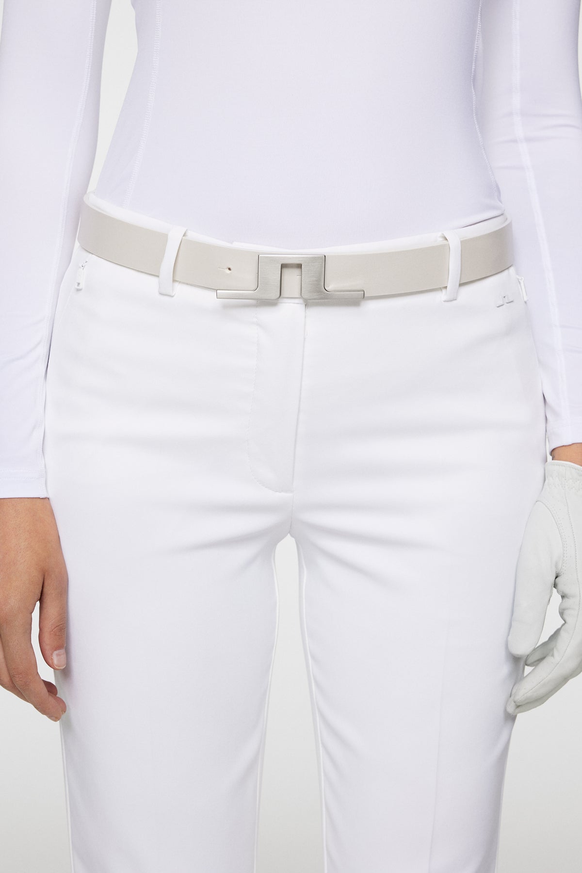 Pia Pant in White by J.Lindeberg