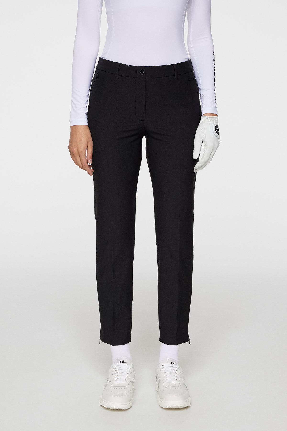 Pia Pant in Black by J.Lindeberg