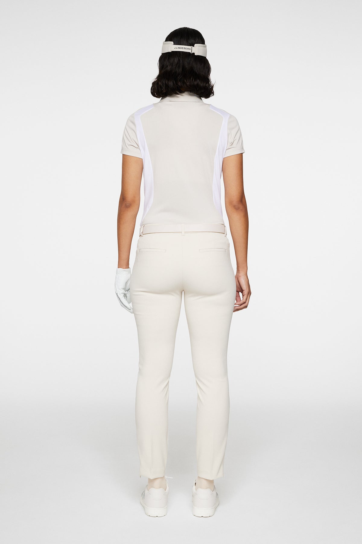 Pia Pant in Moonbeam by J.Lindeberg