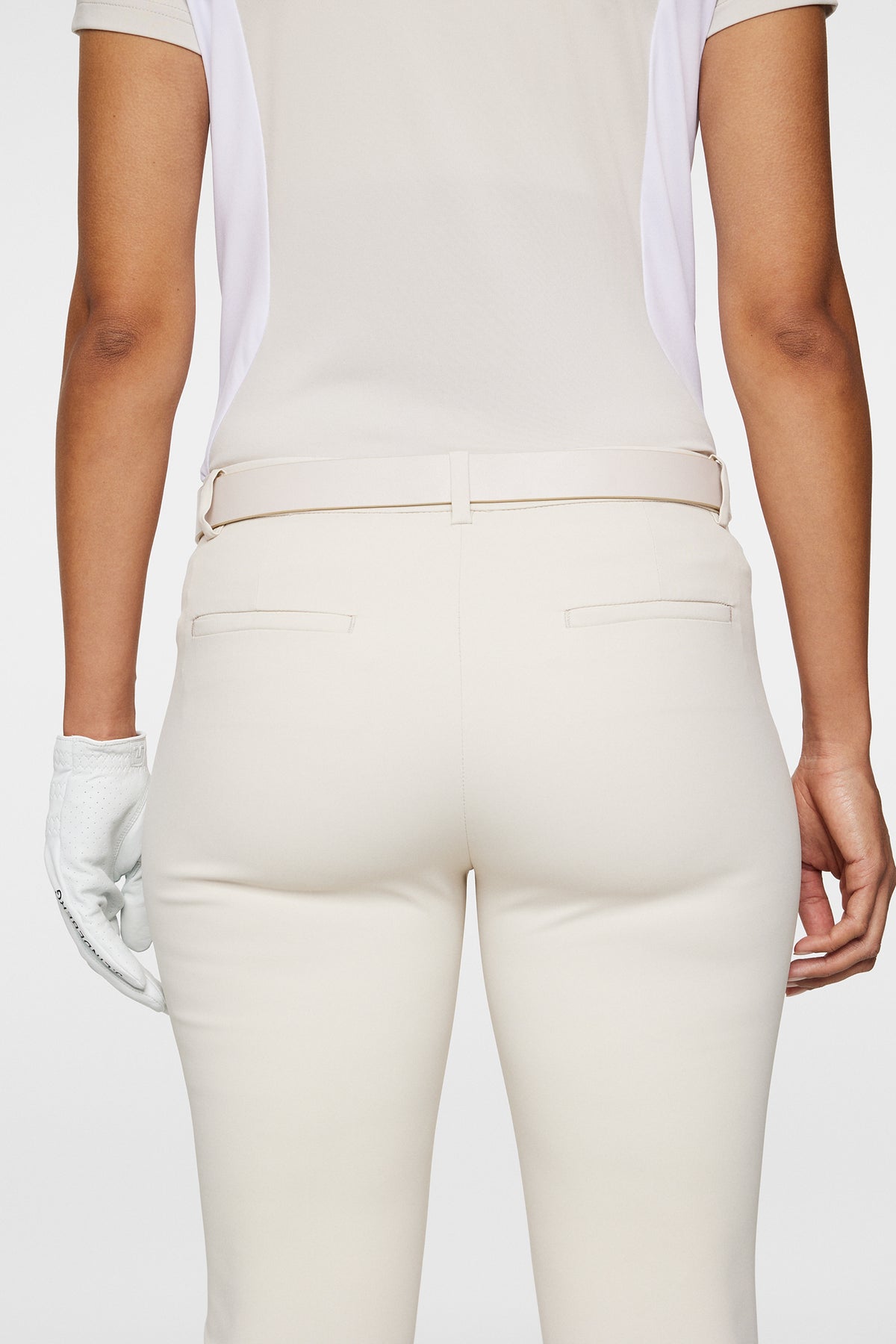 Pia Pant in Moonbeam by J.Lindeberg