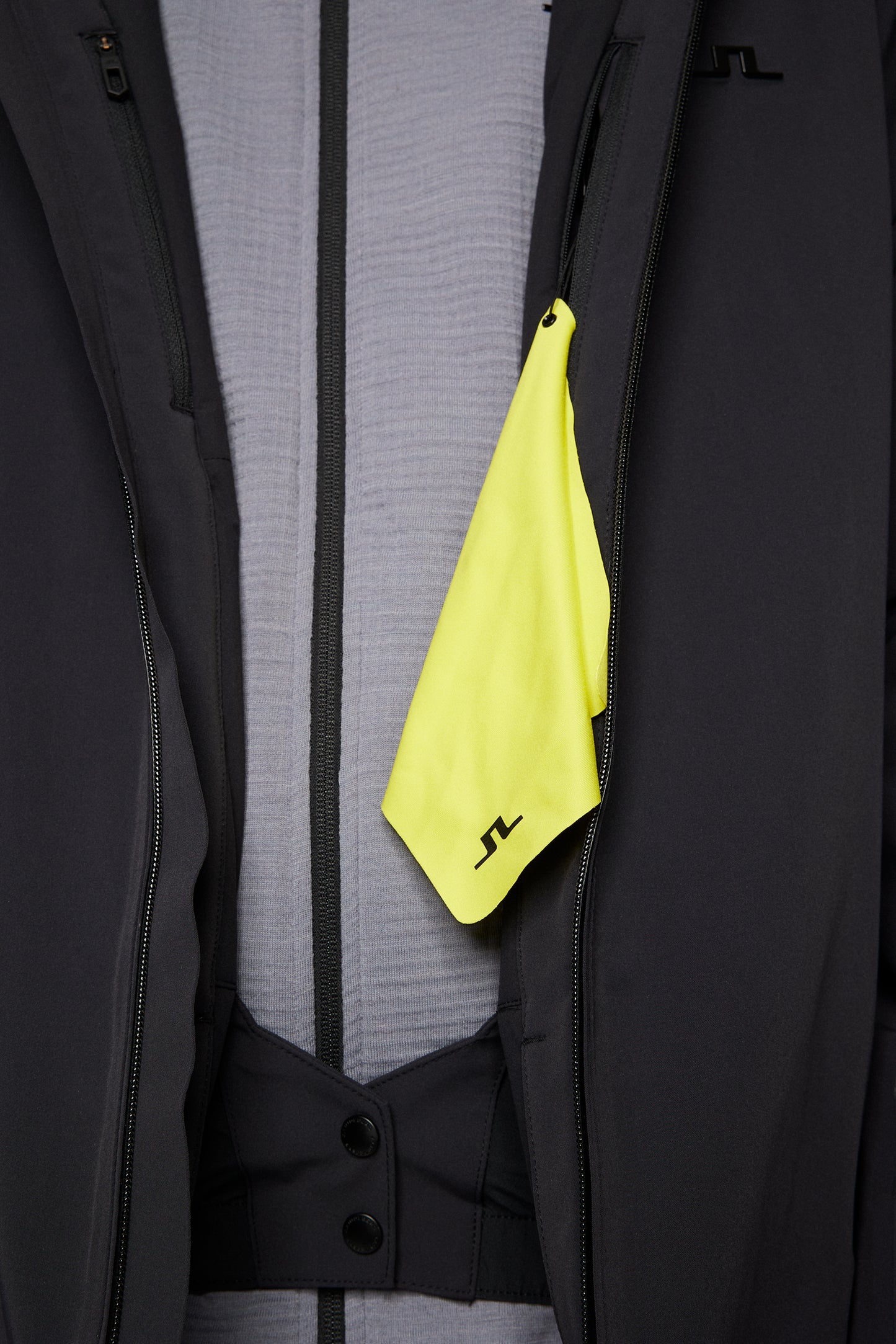Omnia Jacket in Black by J.Lindeberg
